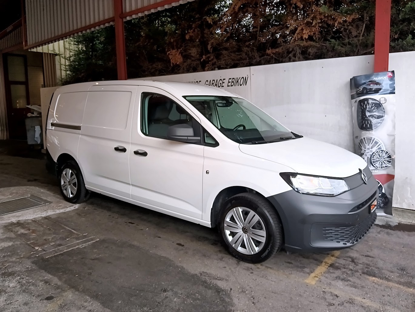 VW Caddy Cargo 1.5TSI Maxi DSG-image-0