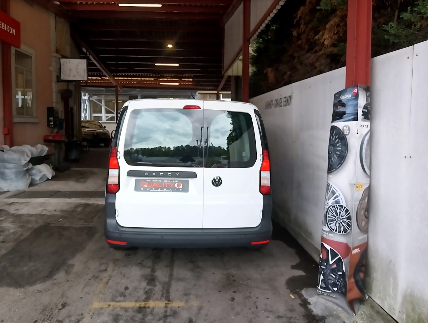 VW Caddy Cargo 1.5TSI Maxi DSG-image-5