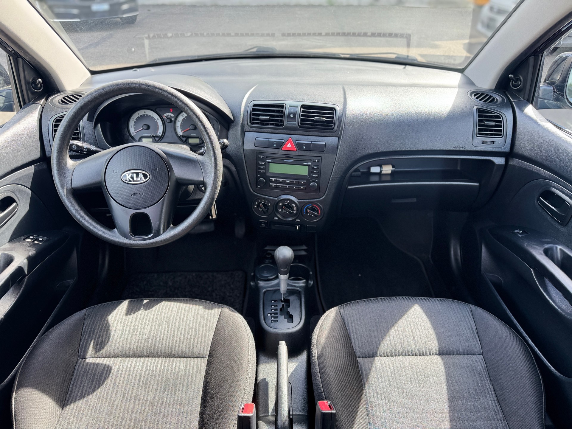KIA Picanto 1.1 Trend Automatic-image-9