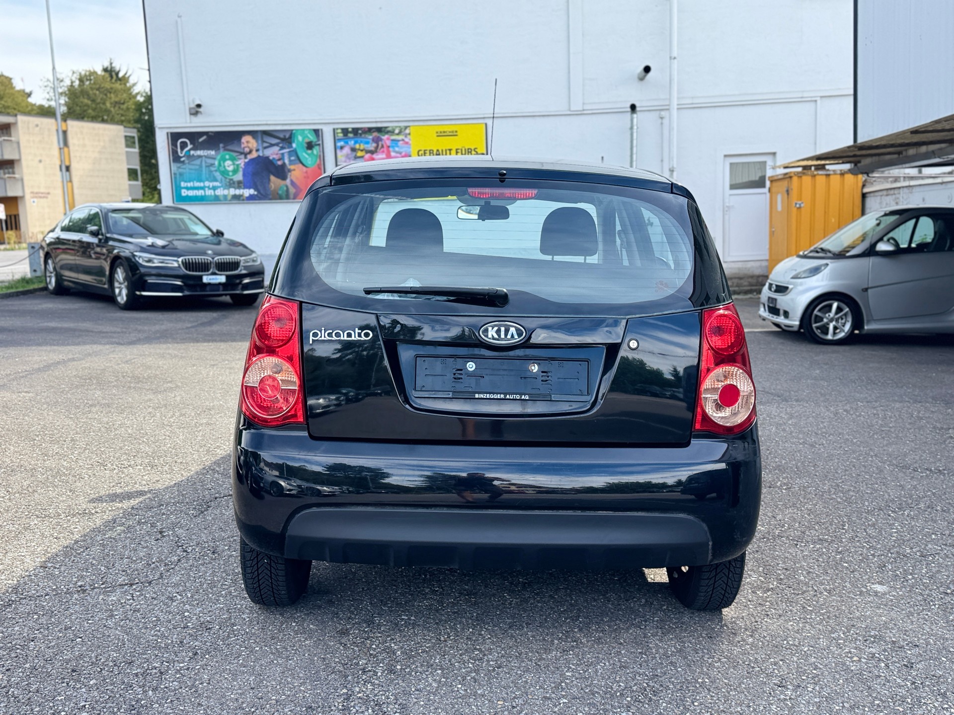 KIA Picanto 1.1 Trend Automatic-image-2
