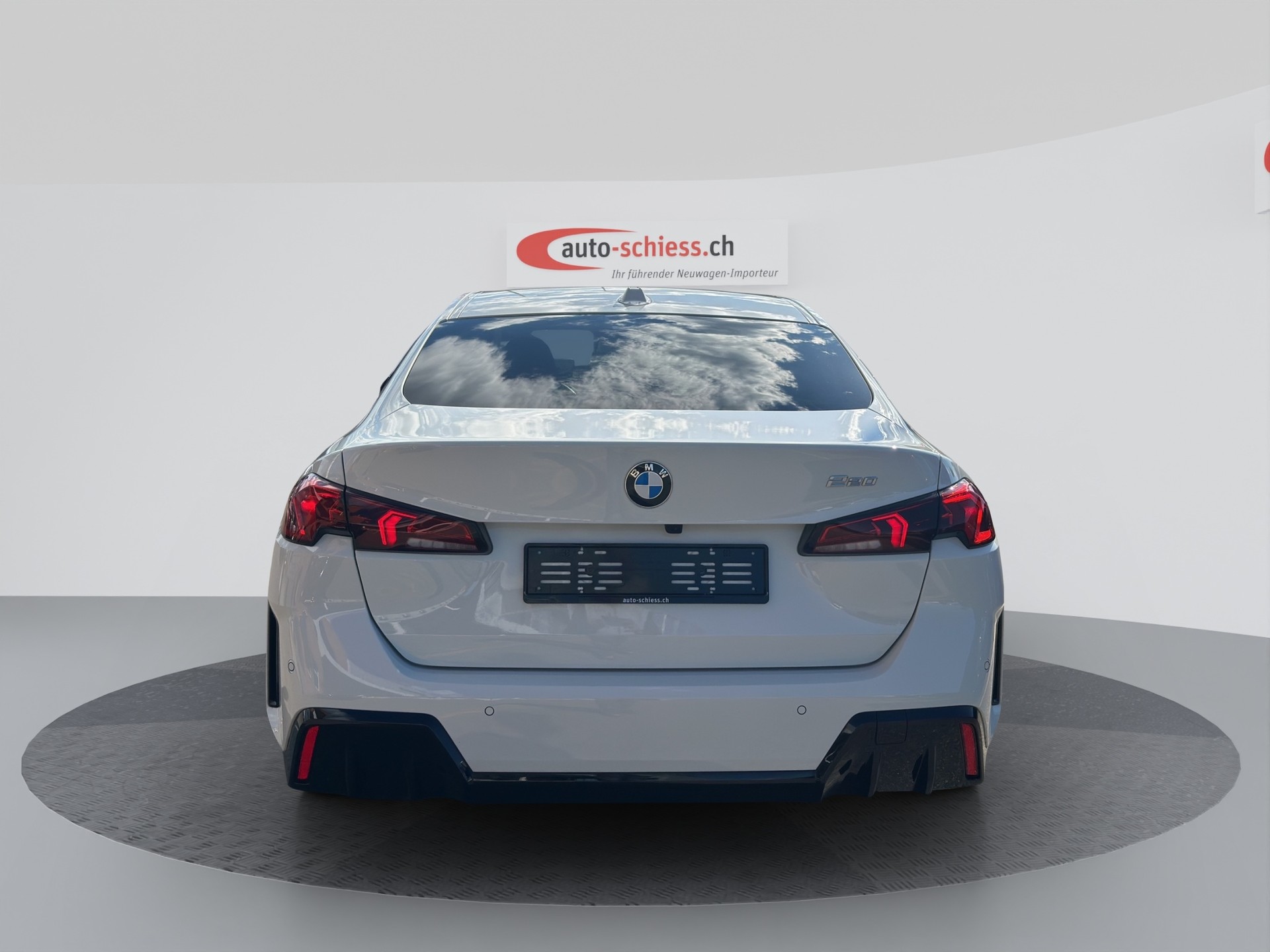BMW 220 Gran Coupé 48V M Sport Steptronic-image-2