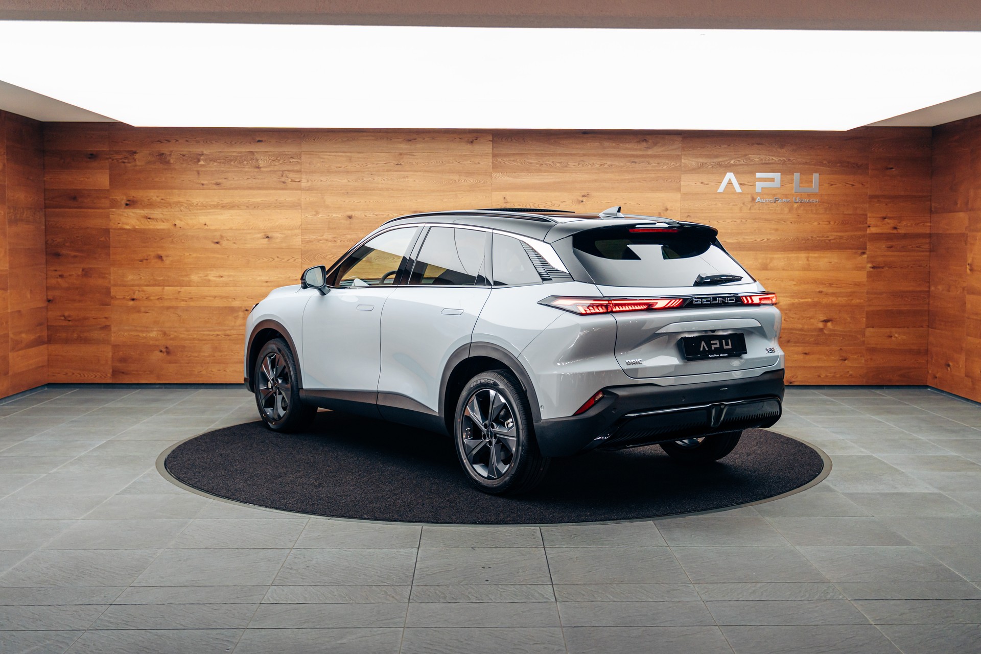 BAIC X55 1.5 Luxury-showroom-element-2