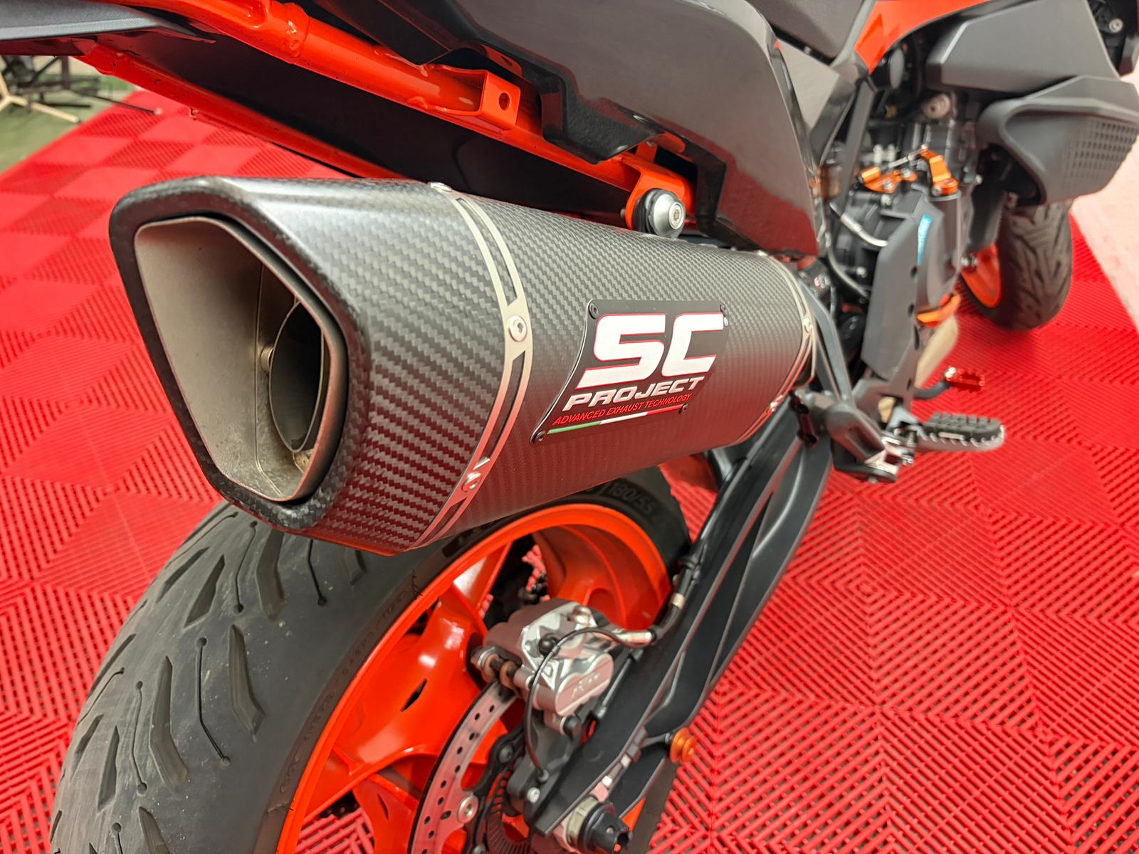 KTM 890 SMT-image-13