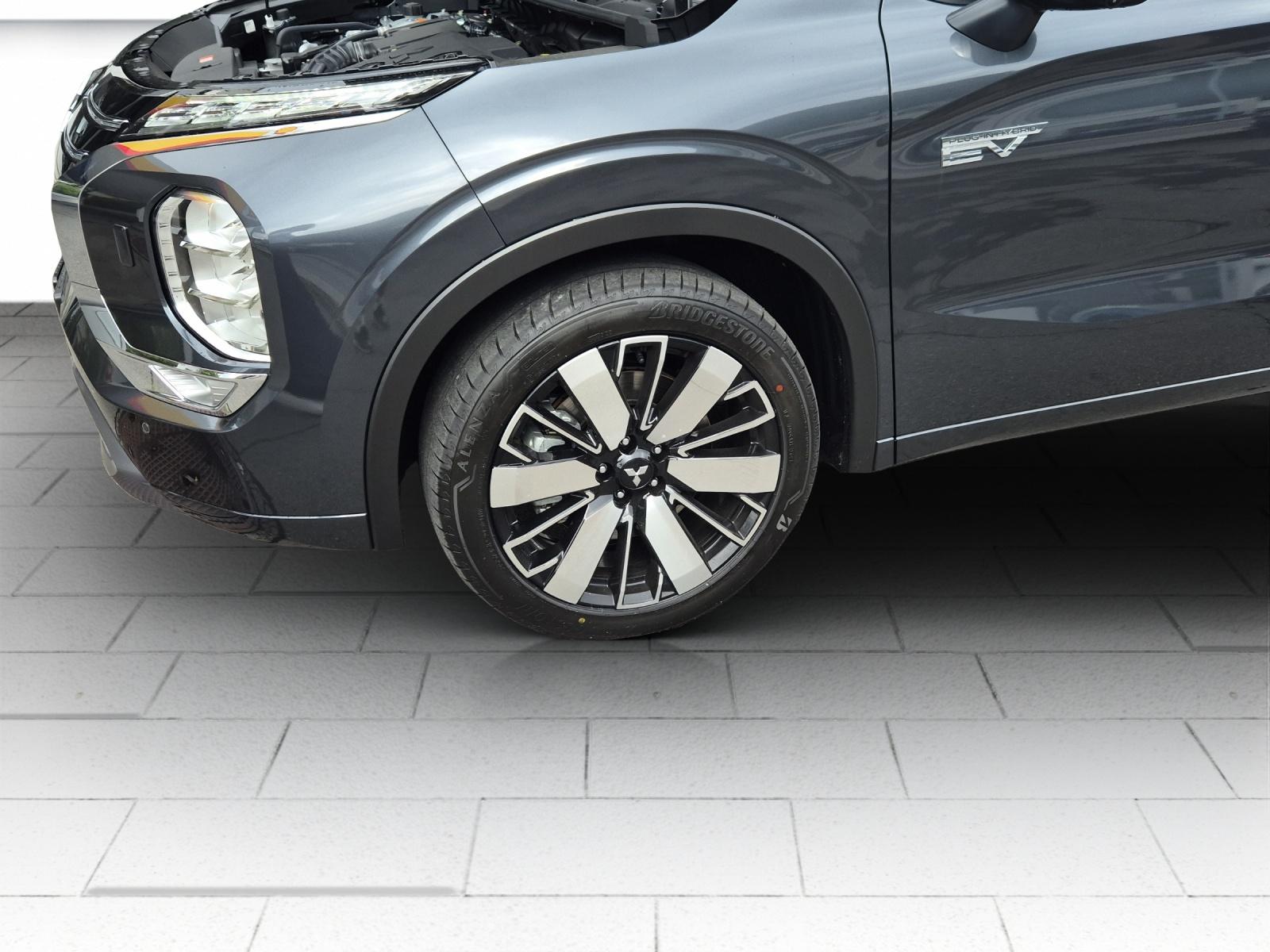 MITSUBISHI Outlander 2.4 PHEV Instyle 4x4-image-14