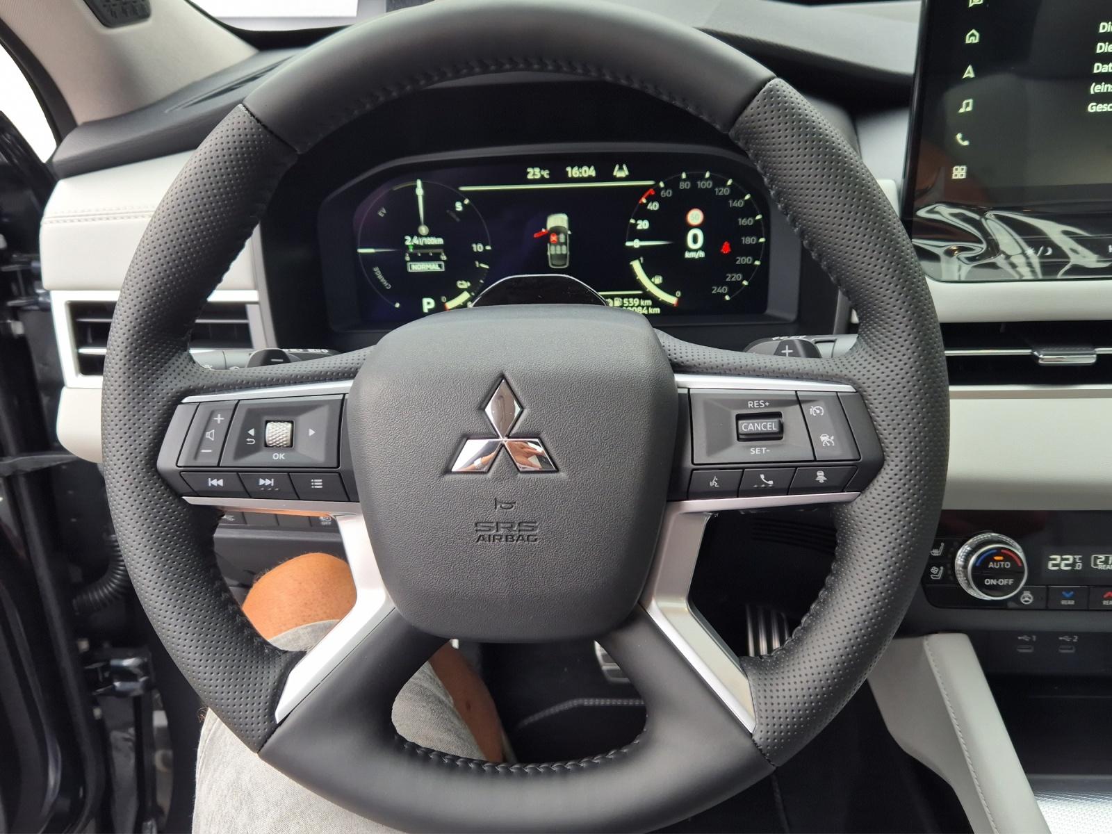 MITSUBISHI Outlander 2.4 PHEV Instyle 4x4-image-6
