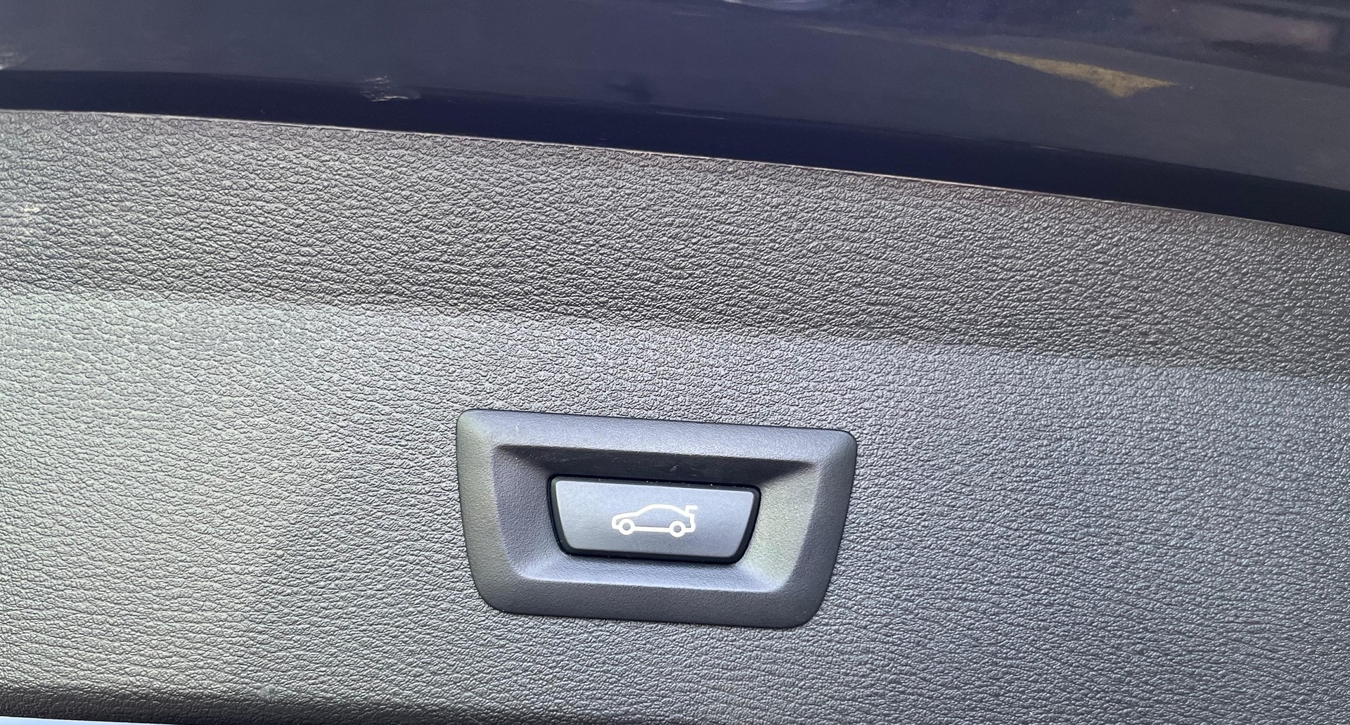 BMW X1 xDrive 20d Steptronic-image-21