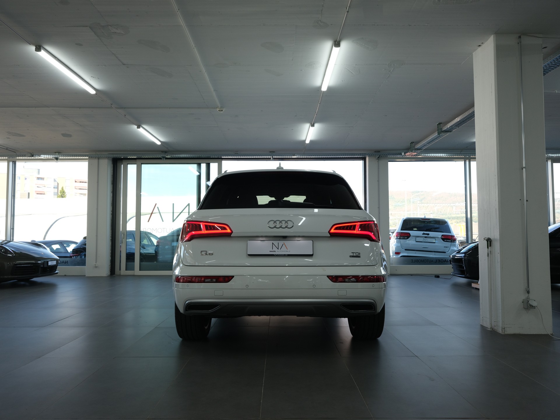 AUDI Q5 2.0 TDI sport quattro S-tronic *Rückfahrkamera* *Sitzheizung* *S-Line*-image-4