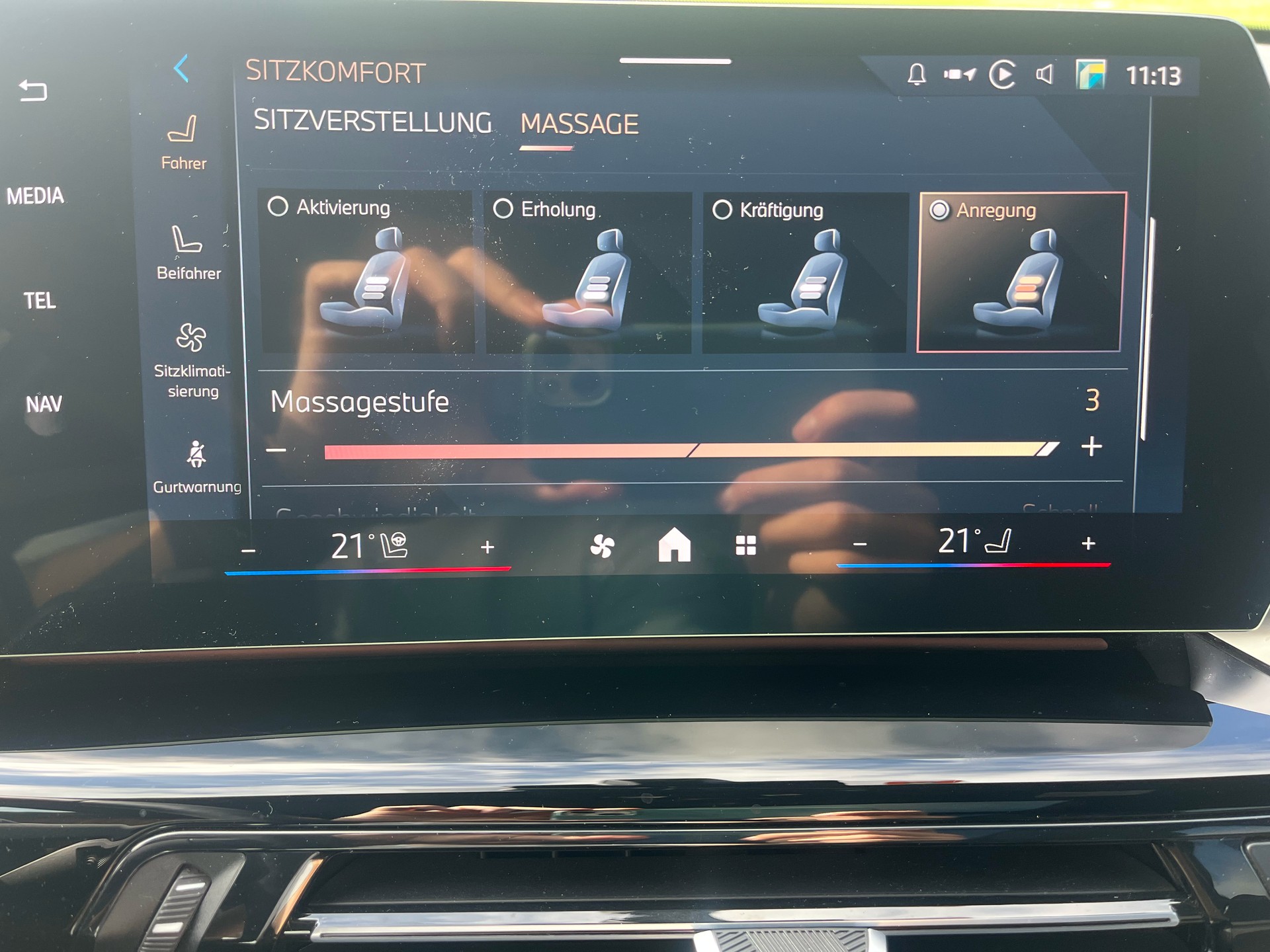 BMW X1 x20d xDrive Paddles M Sport Pro-image-16