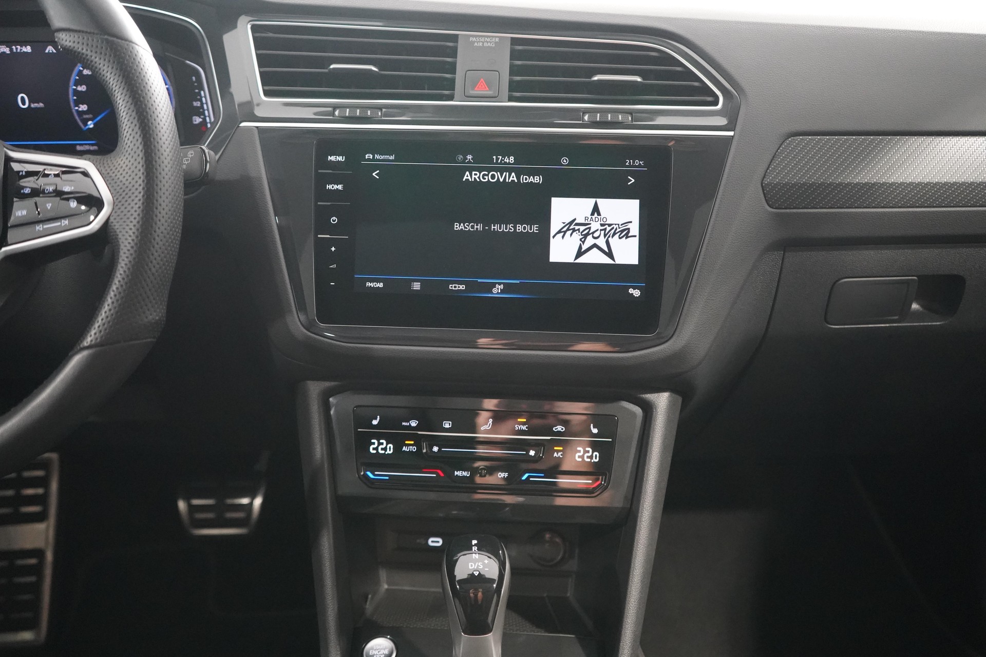 VW Tiguan 2.0 TSI R-Line DSG 4motion-image-10