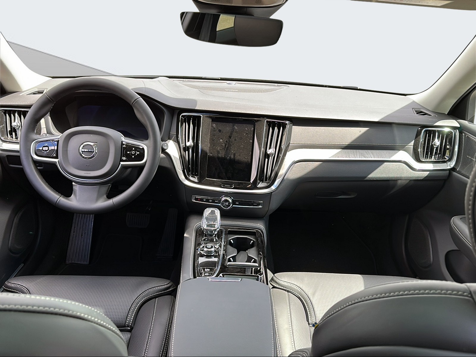 VOLVO V60 2.0 T6 TE Ultra Dark eAWD-image-14