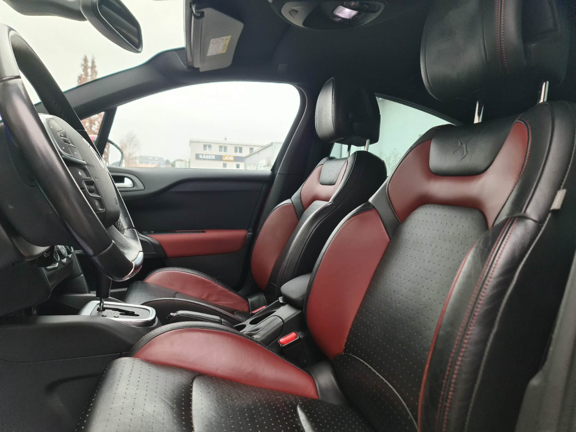 DS AUTOMOBILES DS4 1.6 THP Dark Top Automatic-image-14