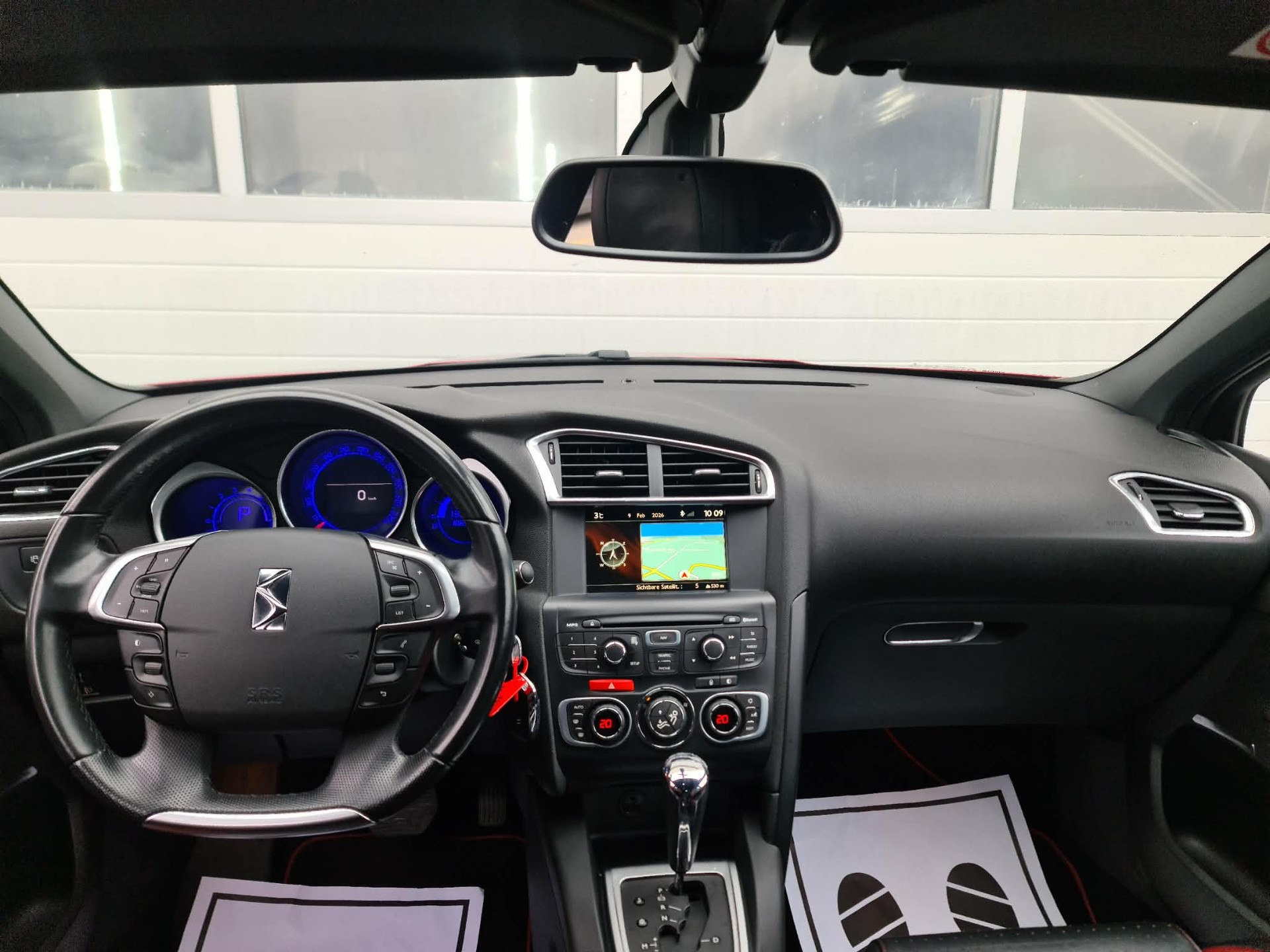 DS AUTOMOBILES DS4 1.6 THP Dark Top Automatic-image-9