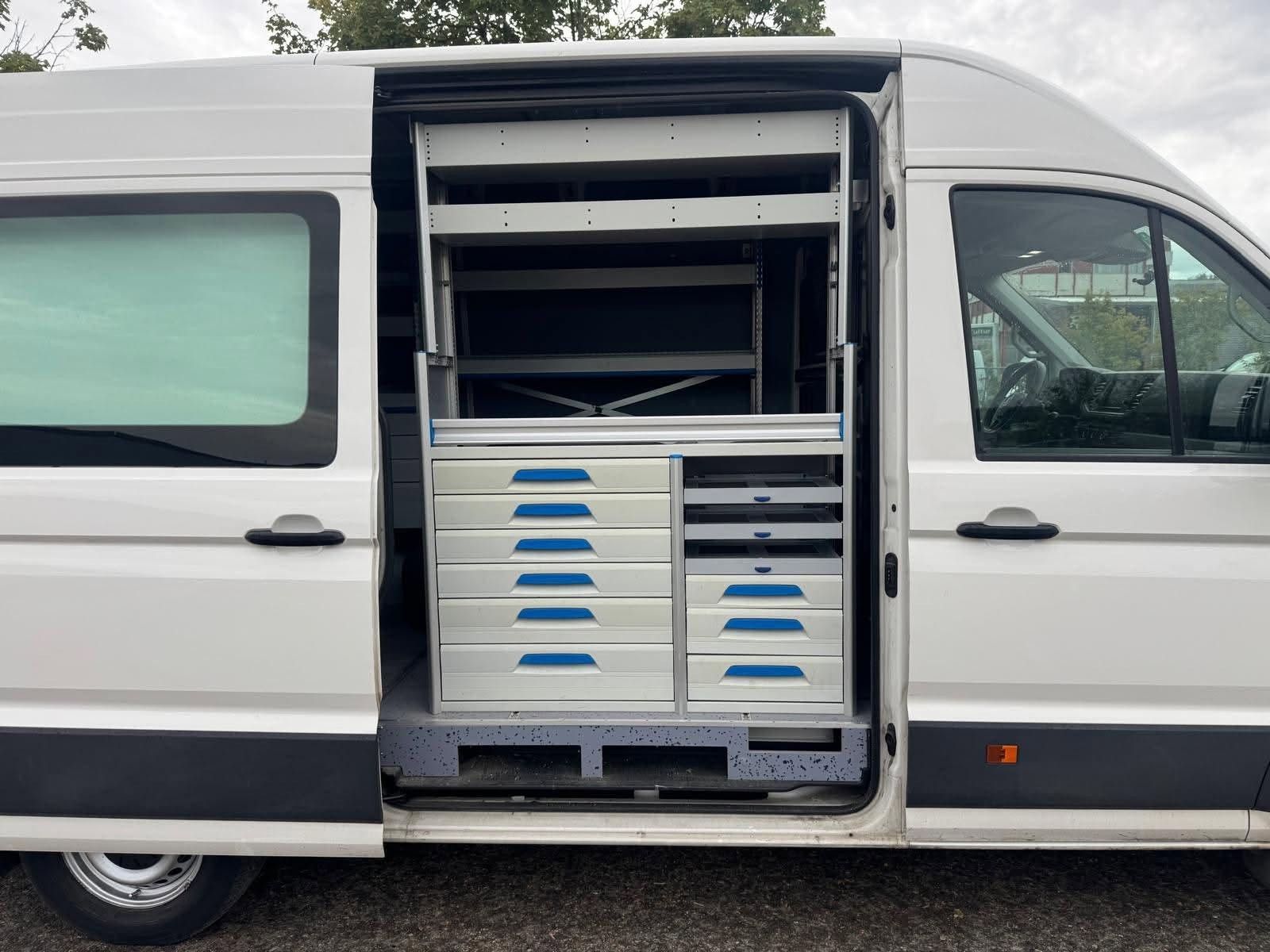 VW Crafter 35 2.0 TDI Mit Werkstatt Einrichtung-image-4