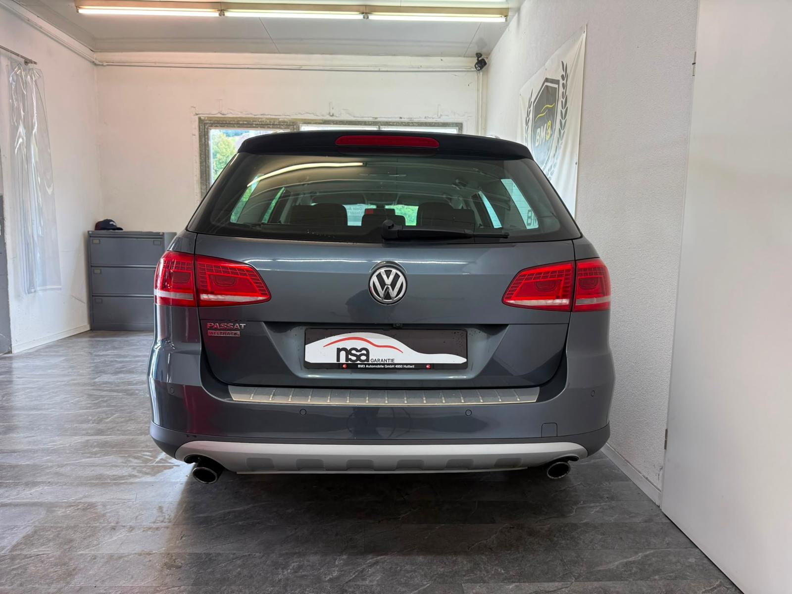 VW Passat Alltrack 2.0 TSI 4Motion DSG-image-3