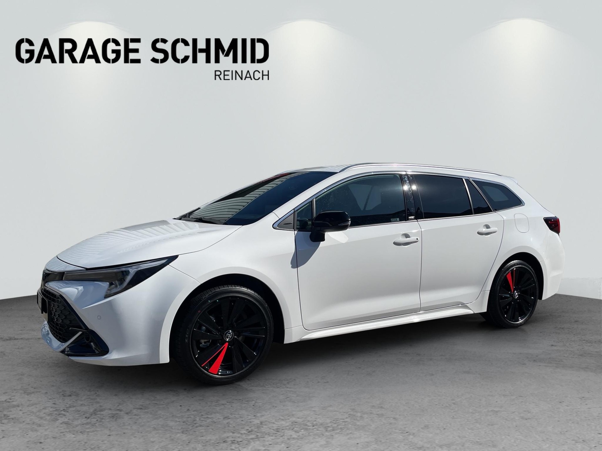 TOYOTA Corolla Touring Sports 2.0 HSD Swiss Edition-image-2