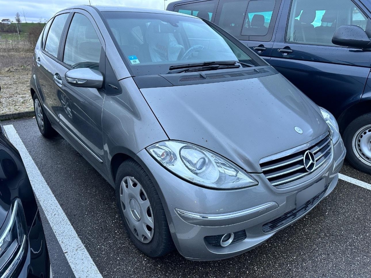 MERCEDES-BENZ A 180 CDI Avantgarde-image-2