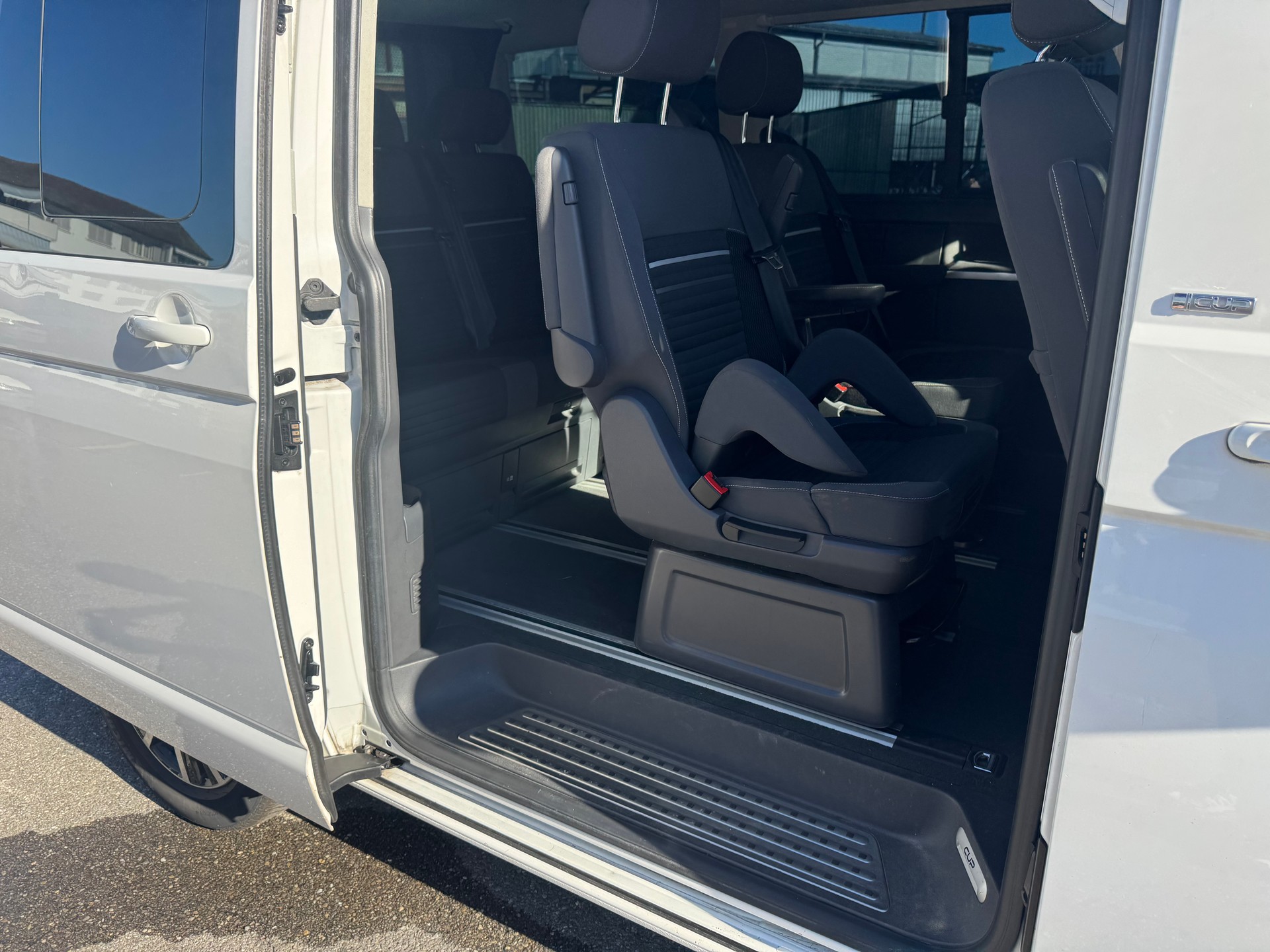 VW T5 Multivan 2.0 Bi-TDI CR Highline 4Motion DSG-image-14