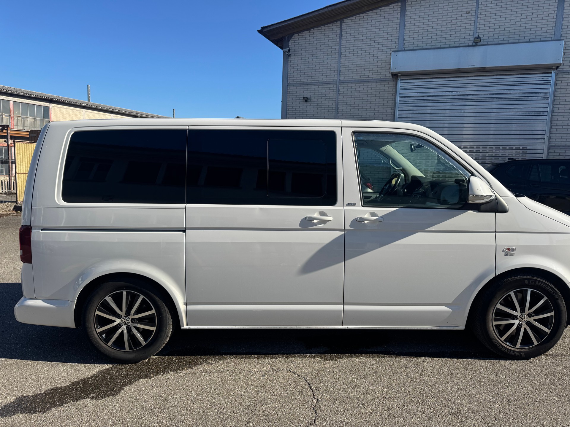 VW T5 Multivan 2.0 Bi-TDI CR Highline 4Motion DSG-image-3