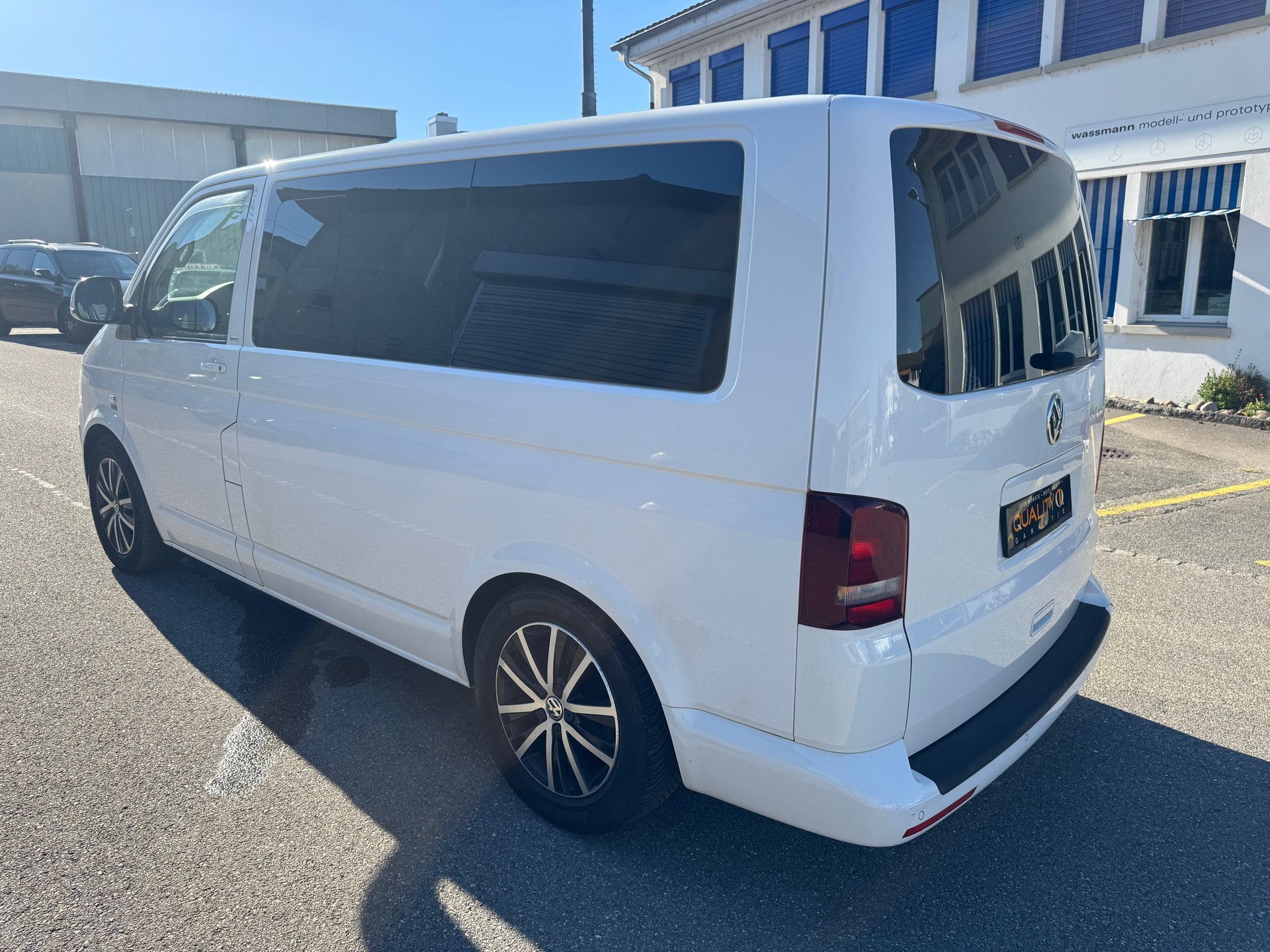 VW T5 Multivan 2.0 Bi-TDI CR Highline 4Motion DSG-image-6