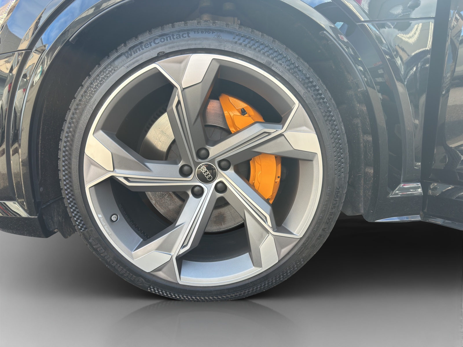 AUDI e-tron S Sportback quattro-image-16