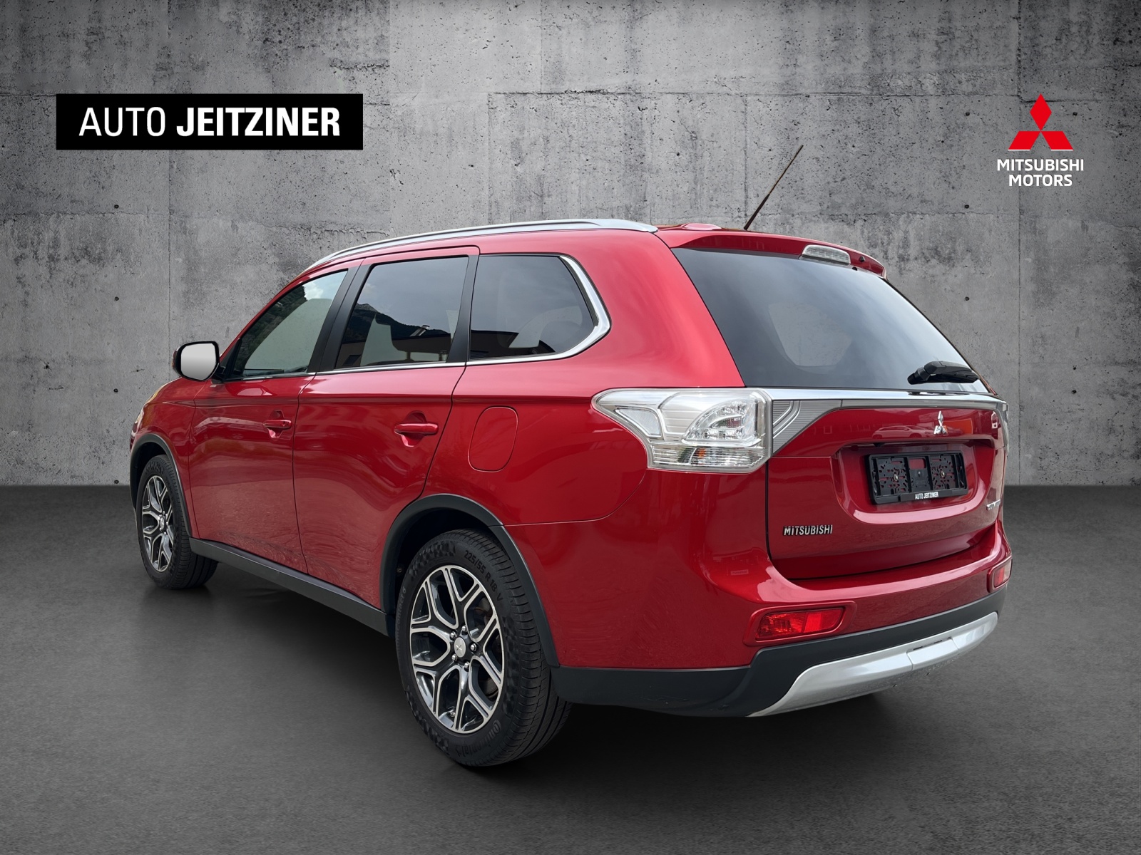 MITSUBISHI Outlander 2.2 DID Navigator Safety 4WD Automatic-image-1