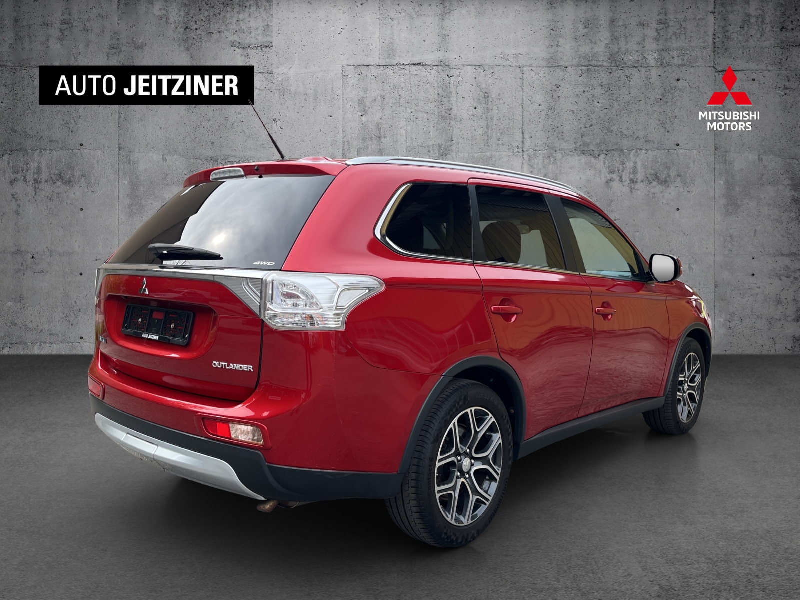 MITSUBISHI Outlander 2.2 DID Navigator Safety 4WD Automatic-image-2