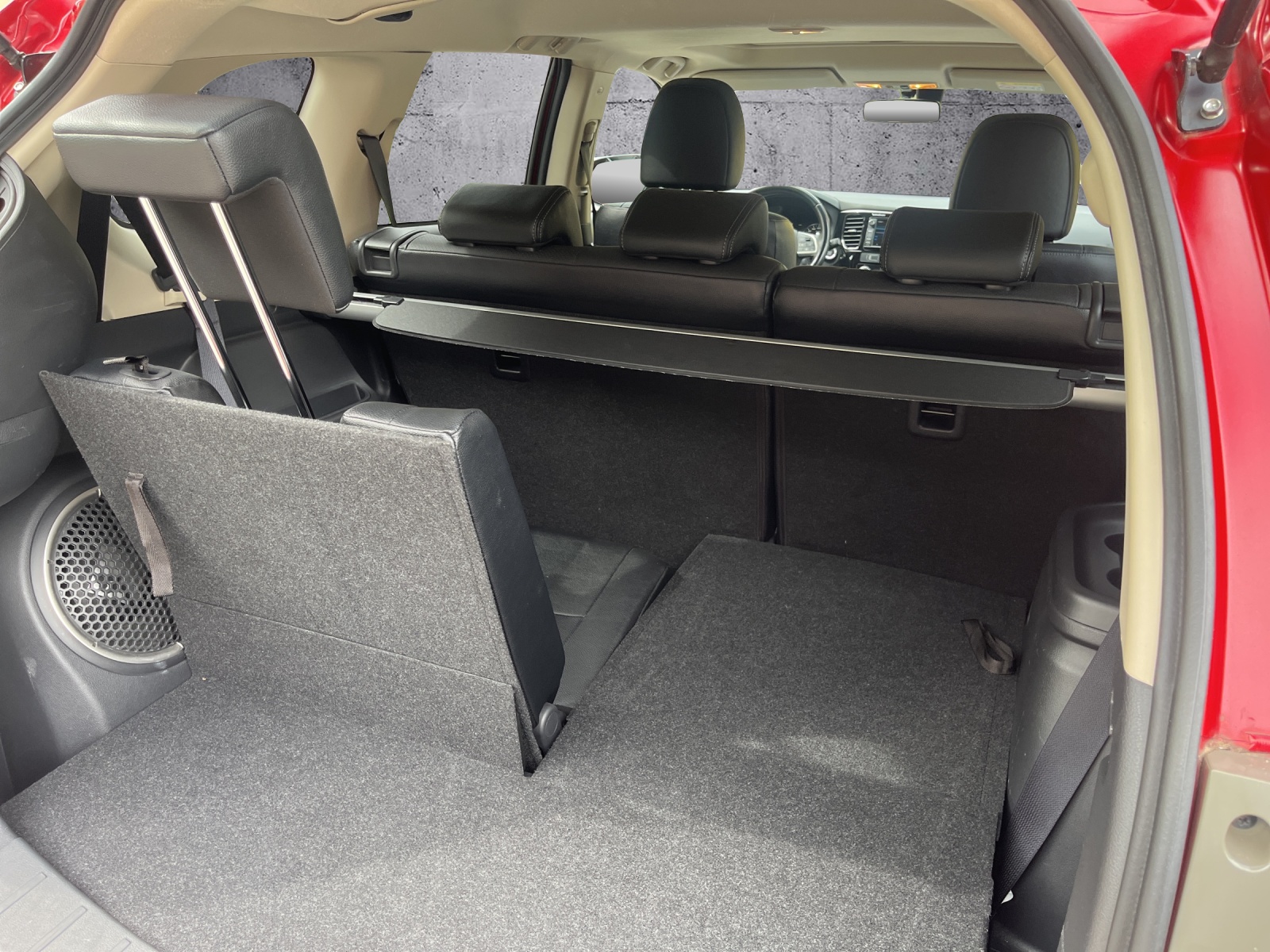MITSUBISHI Outlander 2.2 DID Navigator Safety 4WD Automatic-image-15