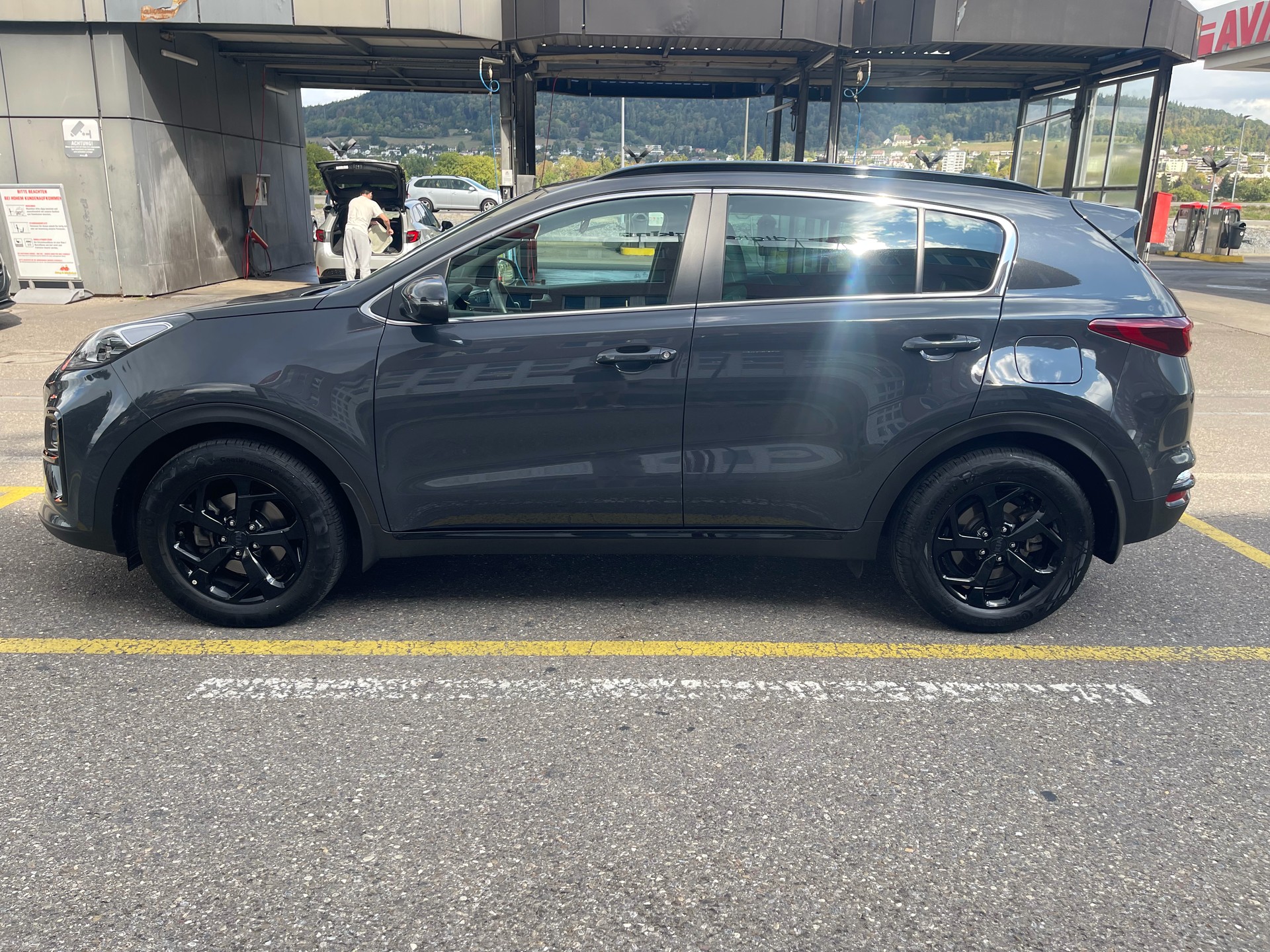 KIA Sportage 1.6 T-GDi Power 2020 4WD Automat-image-1