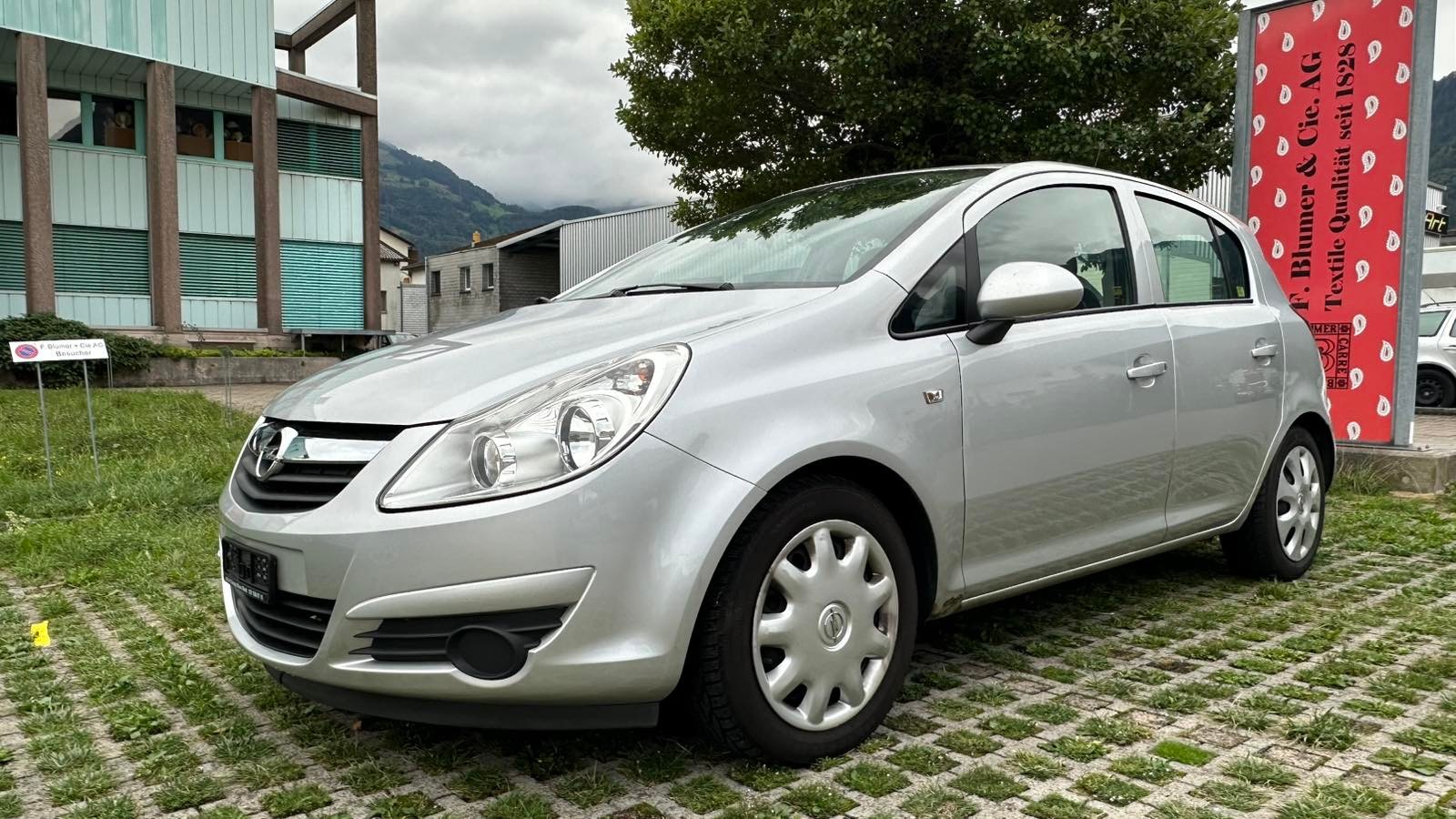 OPEL Corsa 1.4 TP Color Edition-image-0