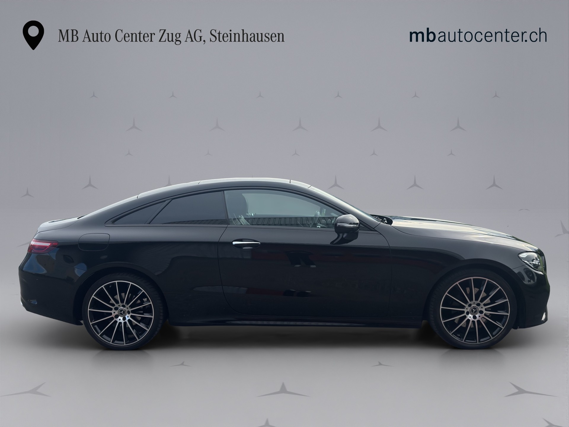 MERCEDES-BENZ E 300 d AMG Line 4matic Coupé-image-6