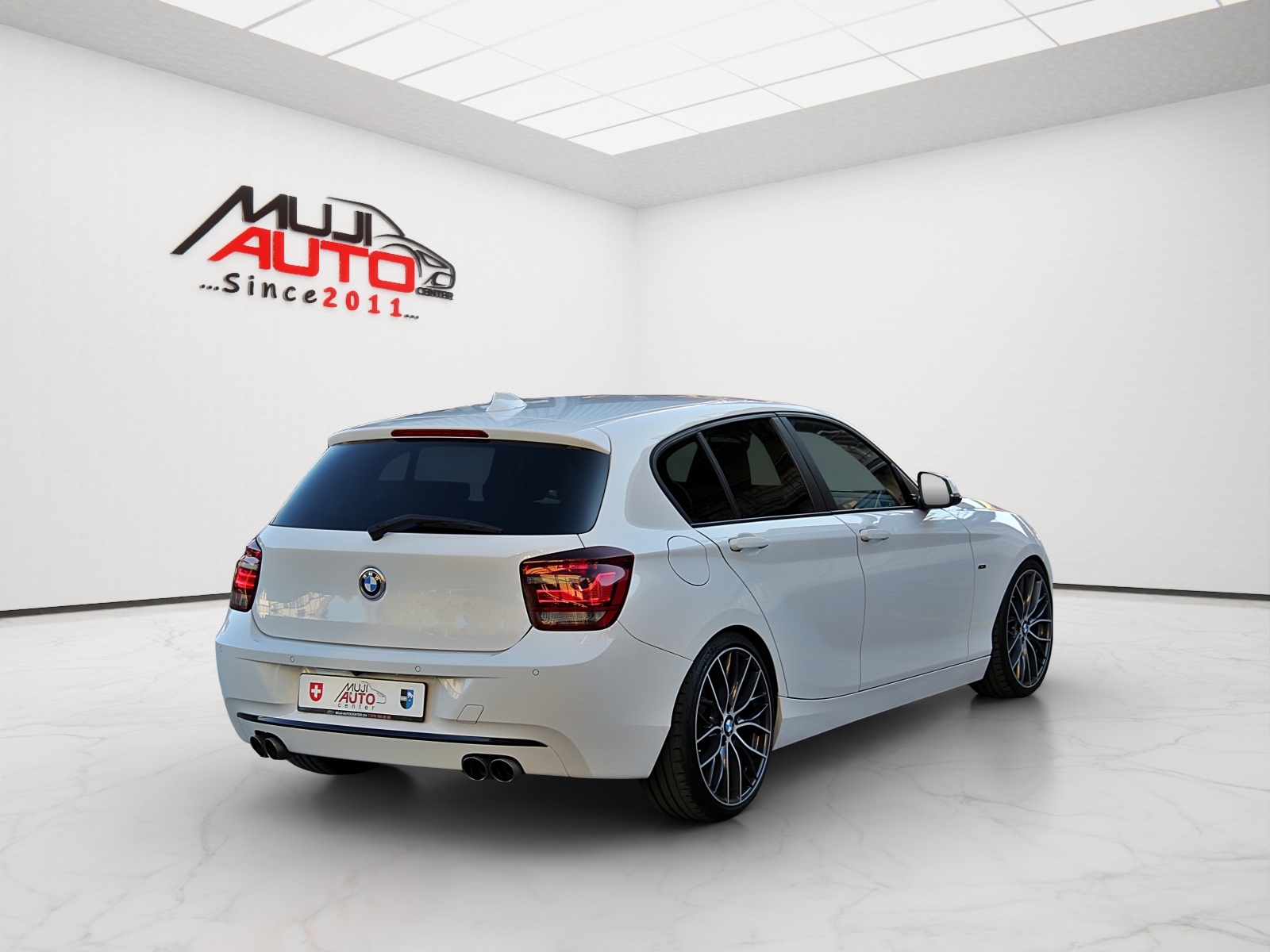 BMW 120d Sport Line Steptronic-image-4