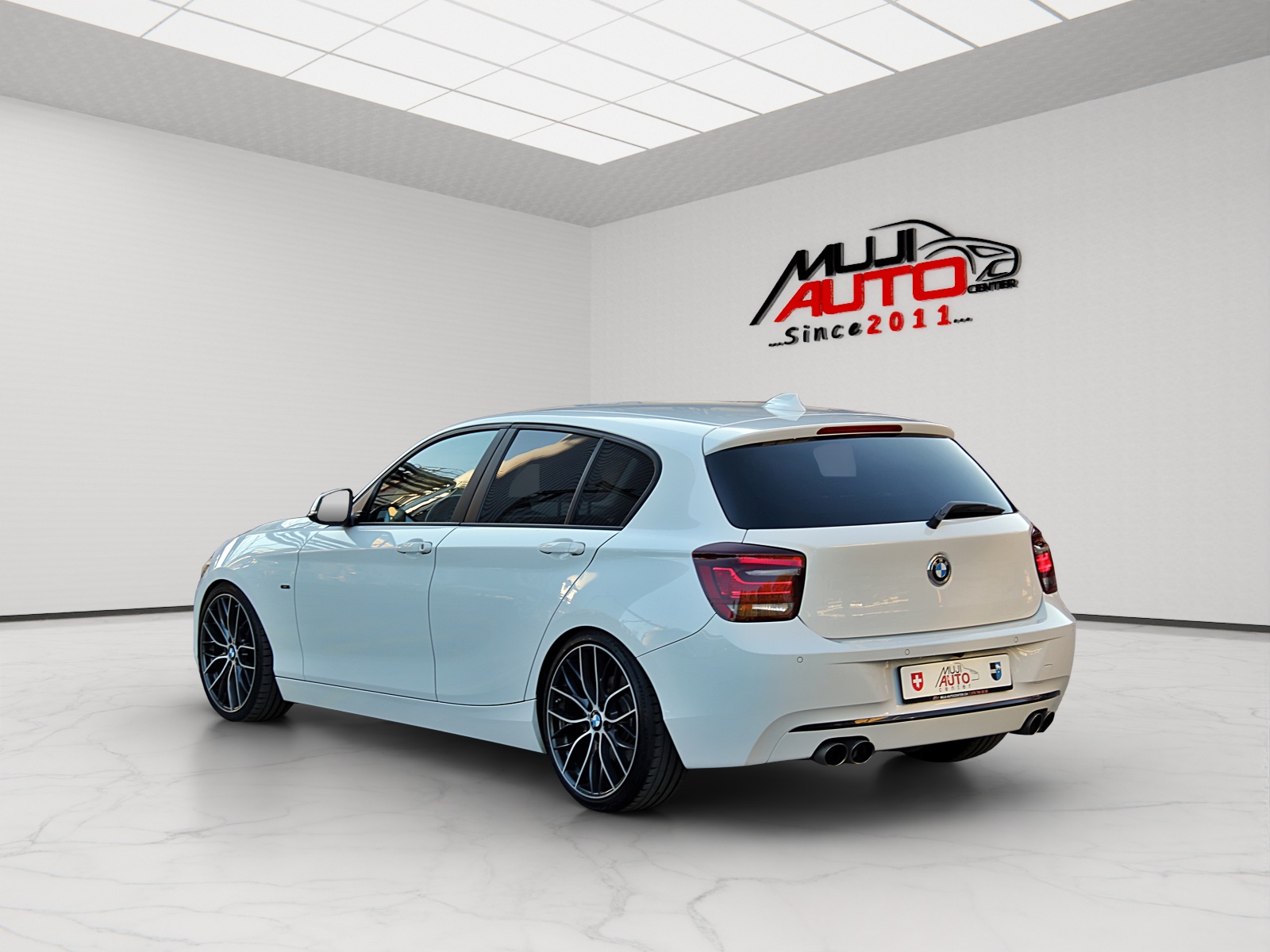BMW 120d Sport Line Steptronic-image-2