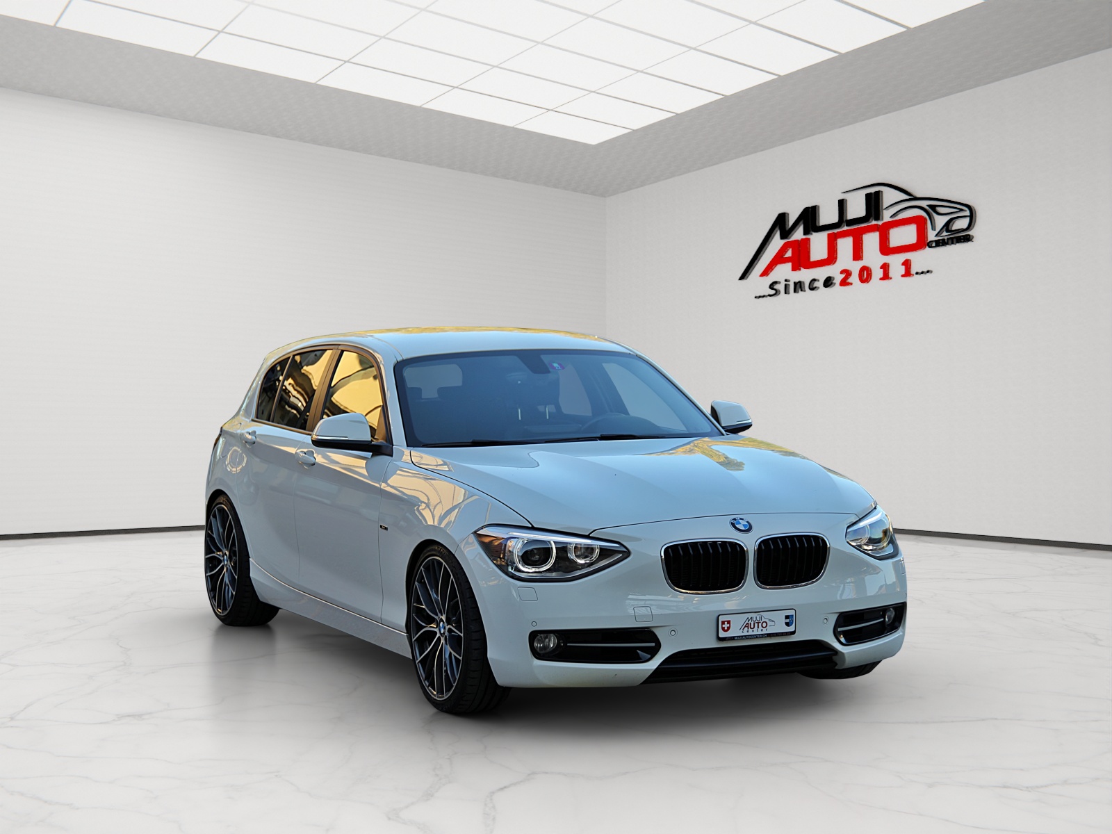 BMW 120d Sport Line Steptronic-image-6