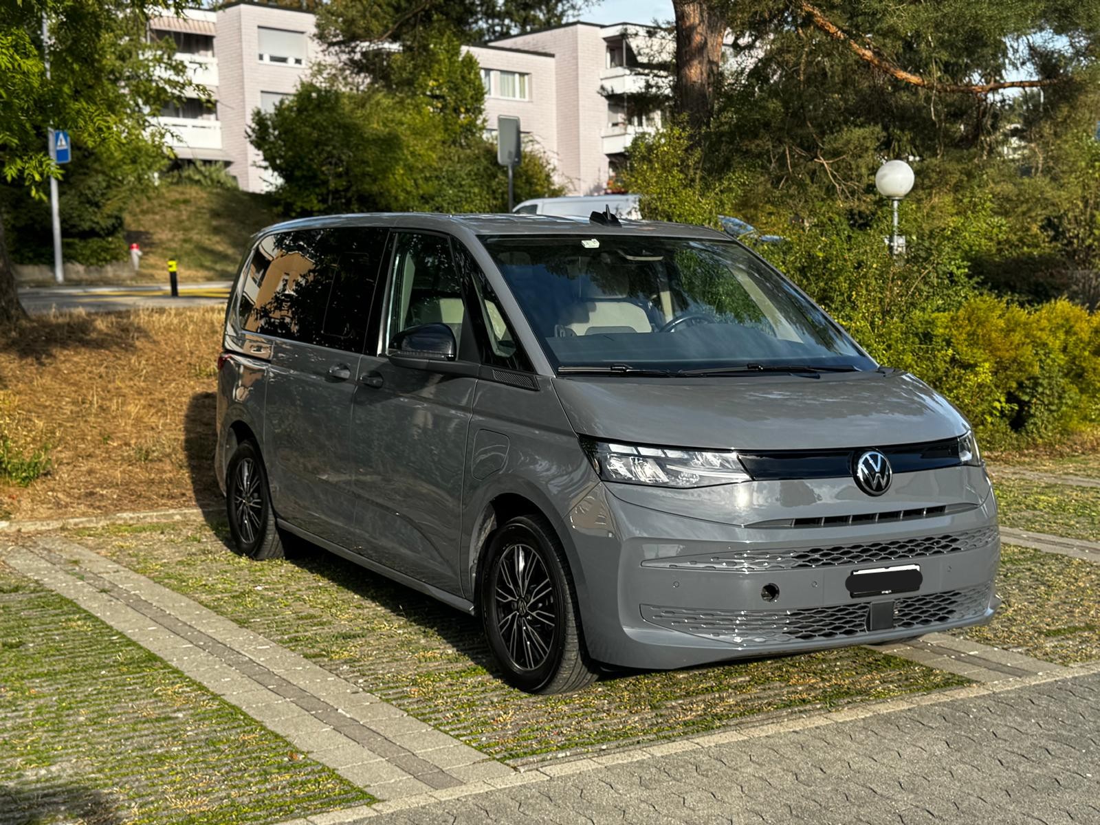 VW 1.4 eHybrid Liberty DSG-image-0