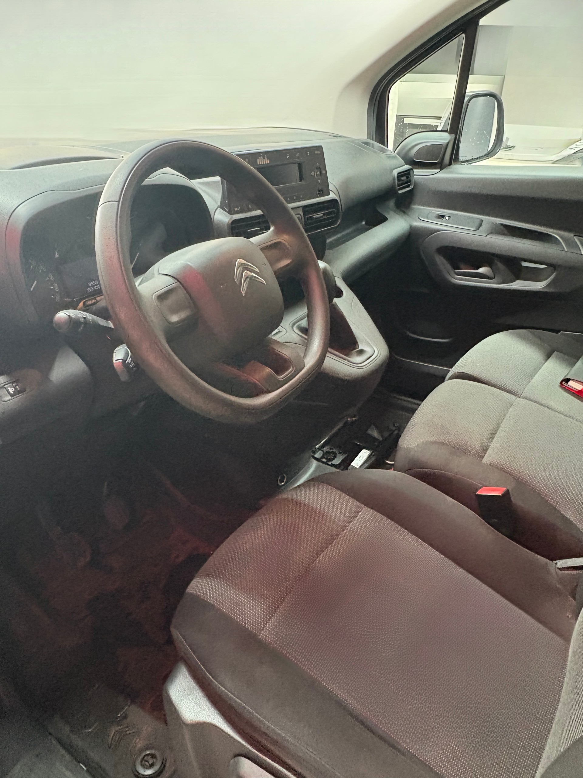CITROEN Berlingo Van 1.5 Blue HDi 100 s/s Club 650kg-image-10