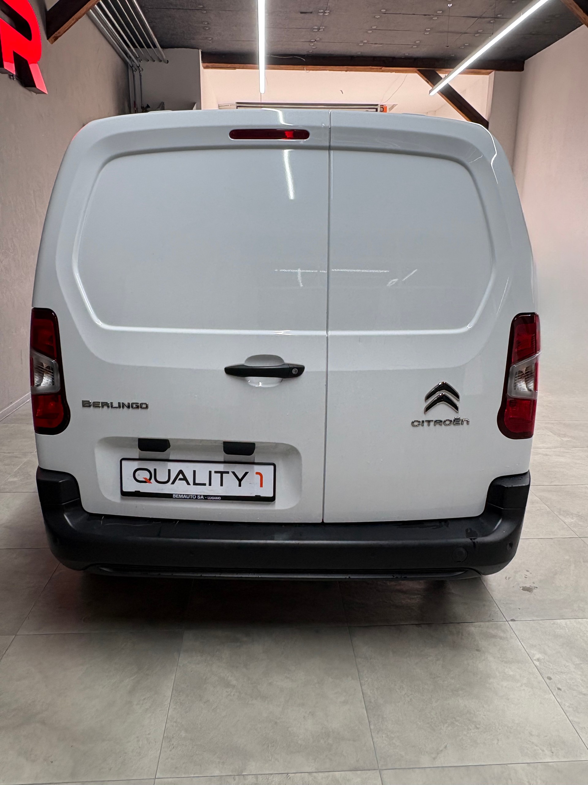 CITROEN Berlingo Van 1.5 Blue HDi 100 s/s Club 650kg-image-8