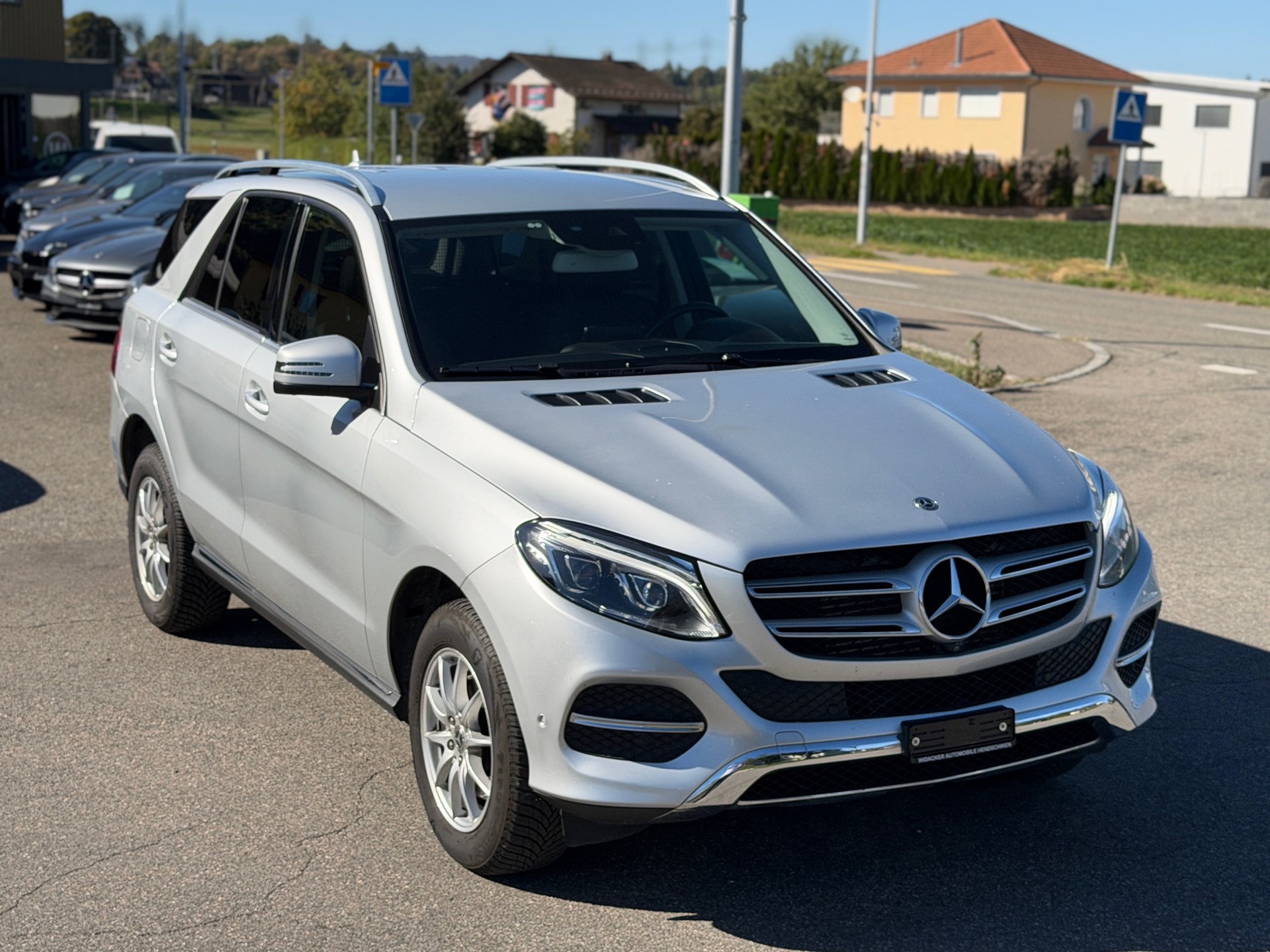 MERCEDES-BENZ GLE 250 d 4Matic 9G-Tronic-image-13
