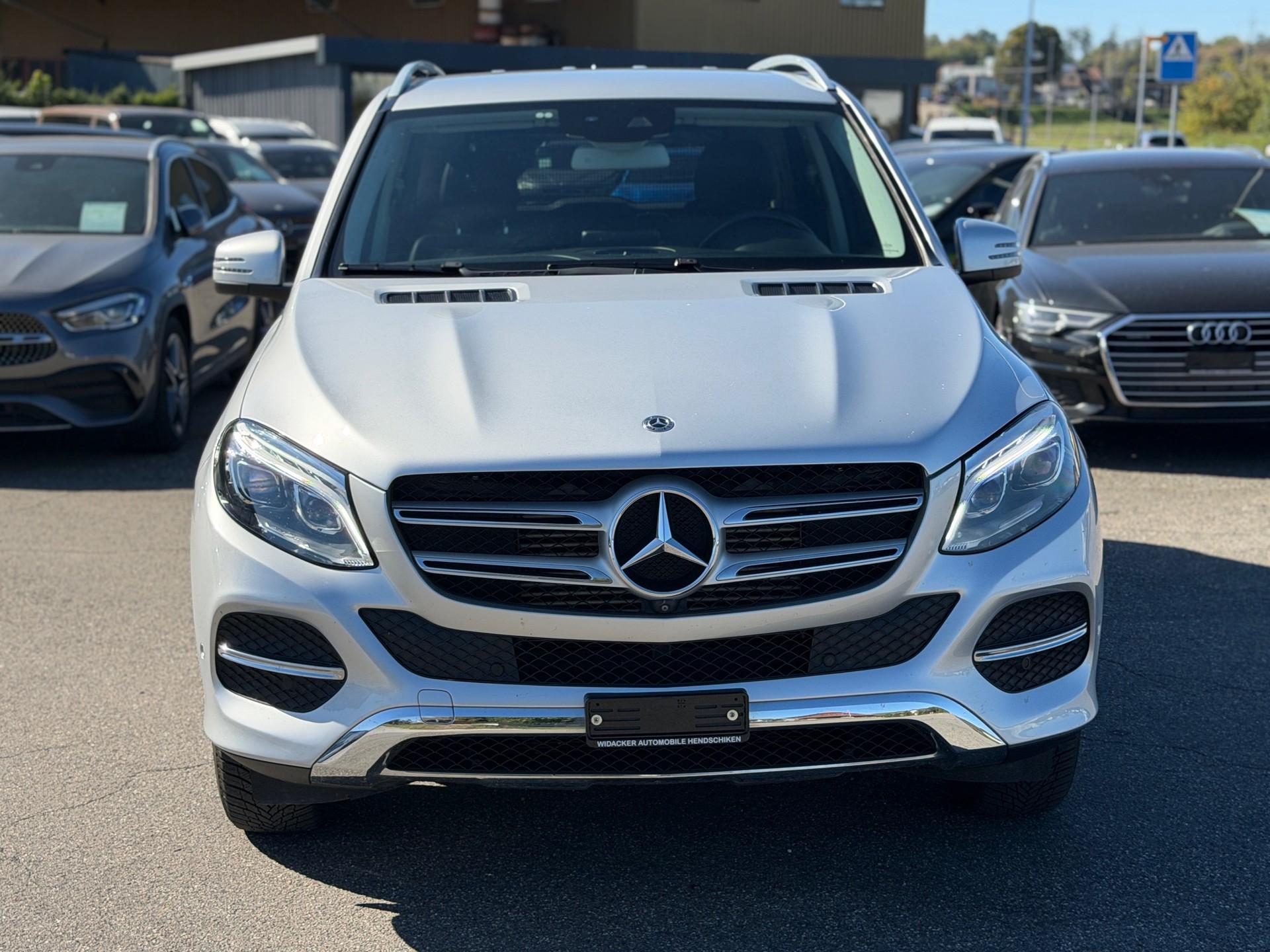 MERCEDES-BENZ GLE 250 d 4Matic 9G-Tronic-image-1
