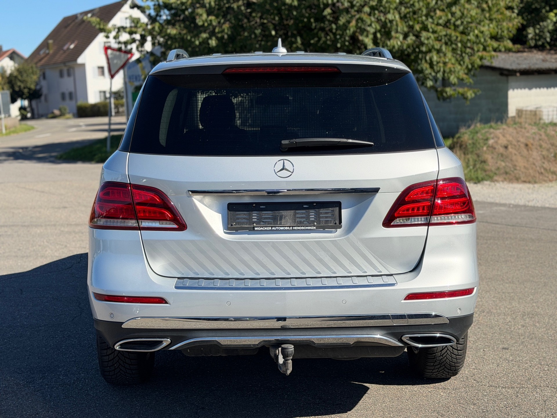 MERCEDES-BENZ GLE 250 d 4Matic 9G-Tronic-image-4