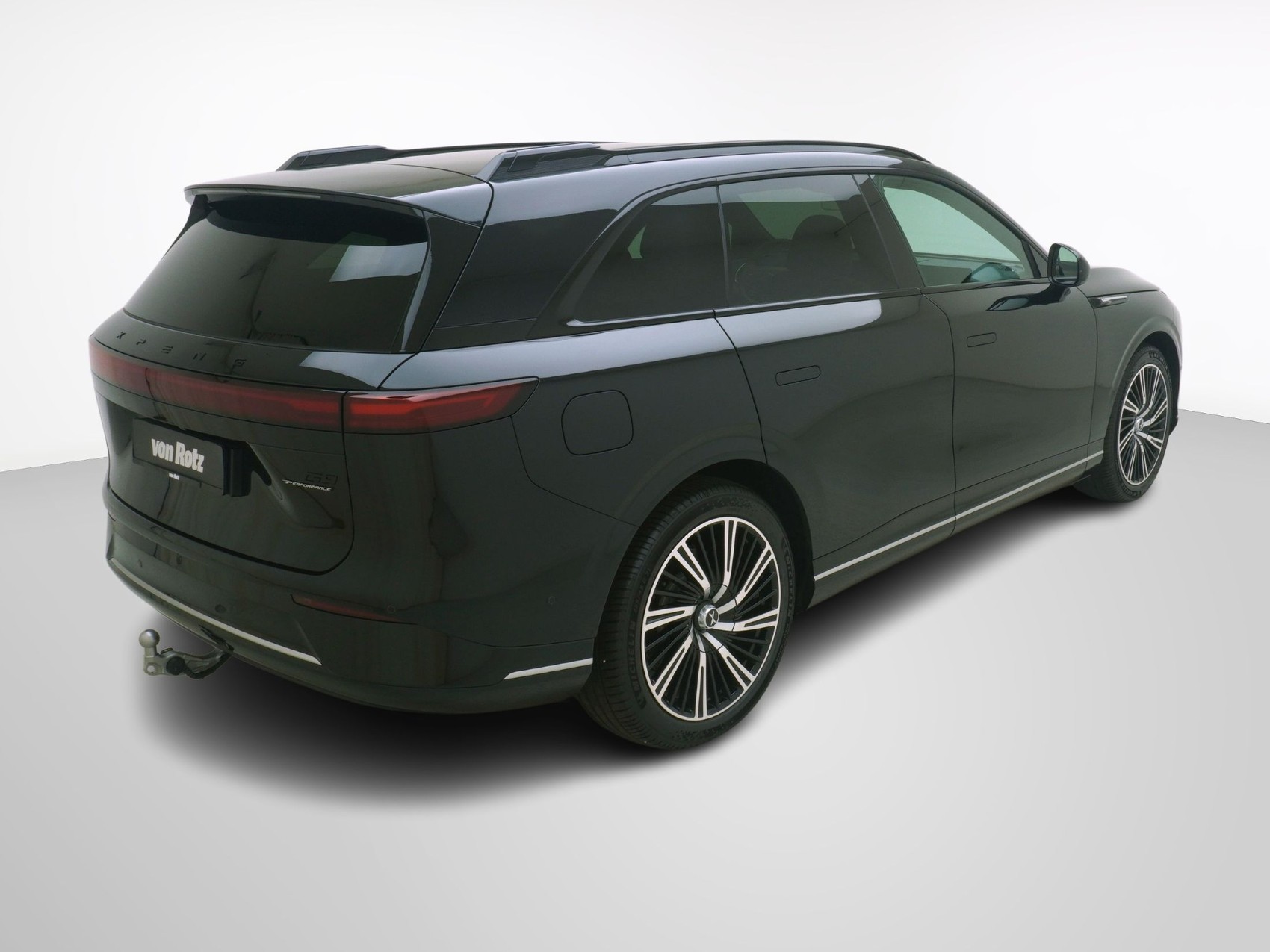 XPENG G9 Performance AWD-image-4