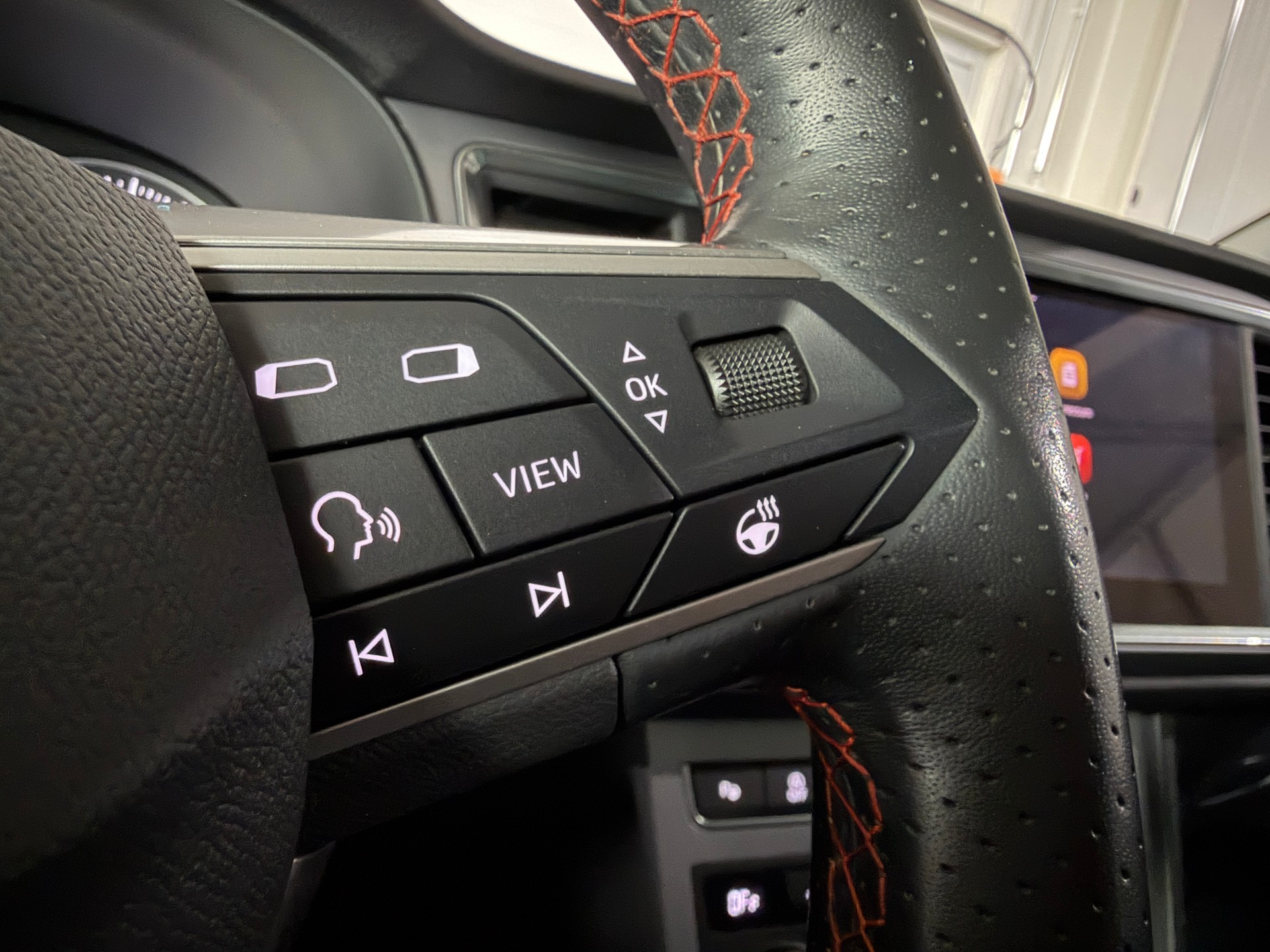 SEAT Ateca 2.0 TSI Hola FR 4Drive DSG (CH) AHK 1.9T-image-9