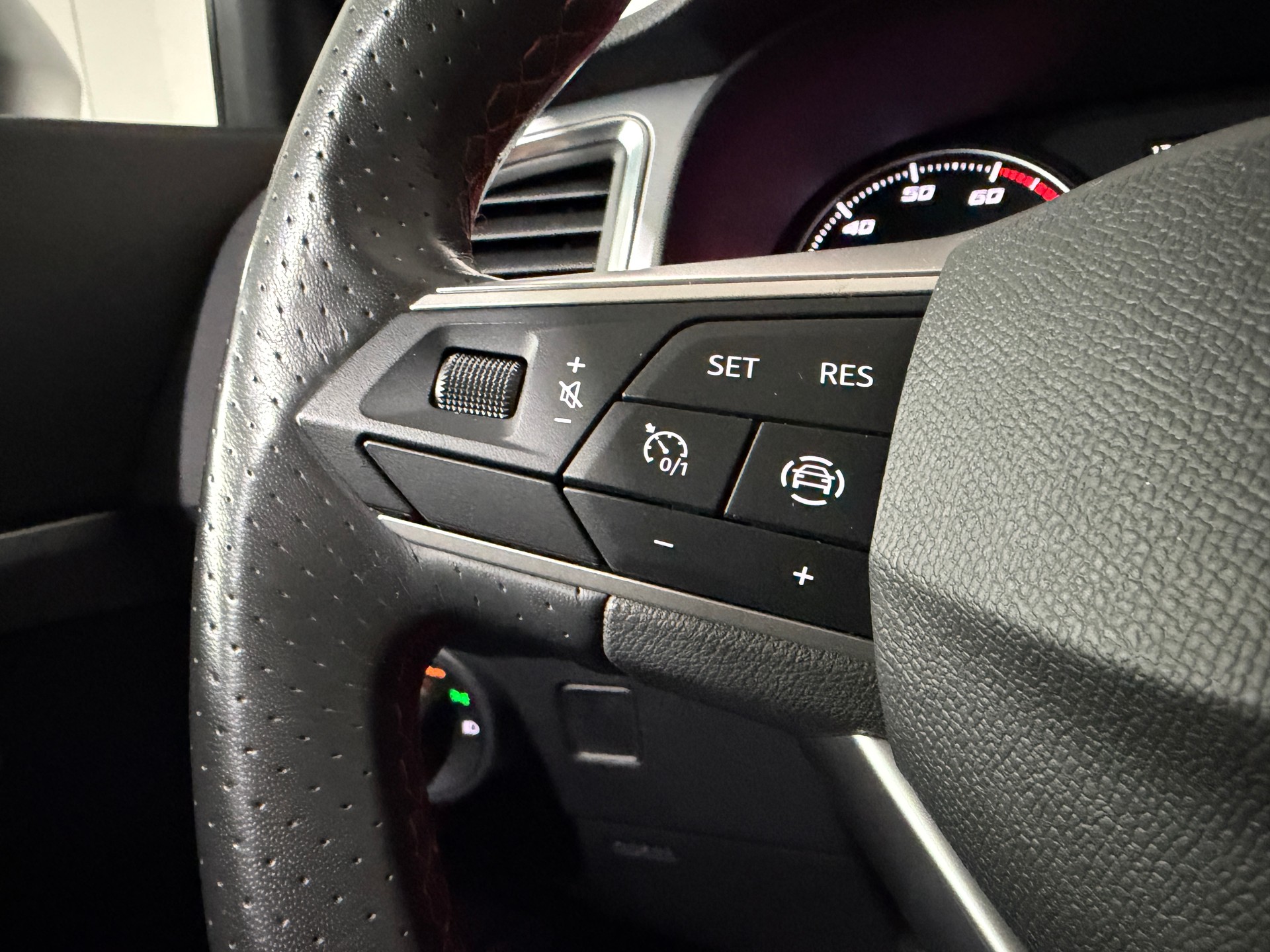 SEAT Ateca 2.0 TSI Hola FR 4Drive DSG (CH) AHK 1.9T-image-8