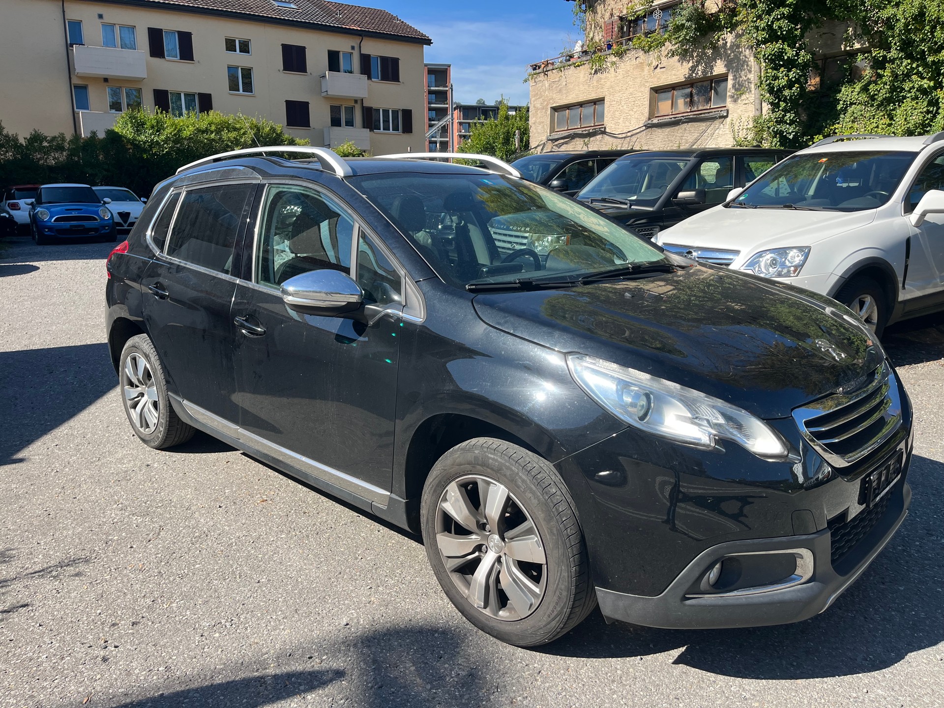 PEUGEOT 2008 1.2 VTI Style-image-4