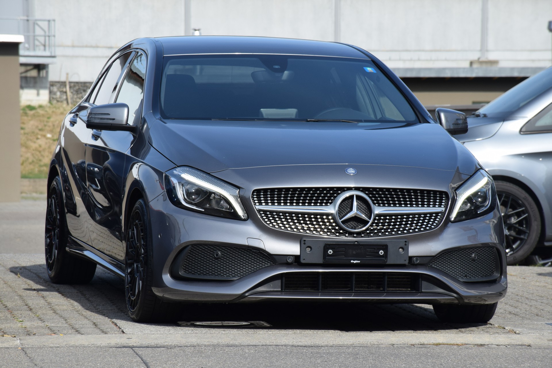 MERCEDES-BENZ A 200 CDI AMG Line 7G-DCT-image-5