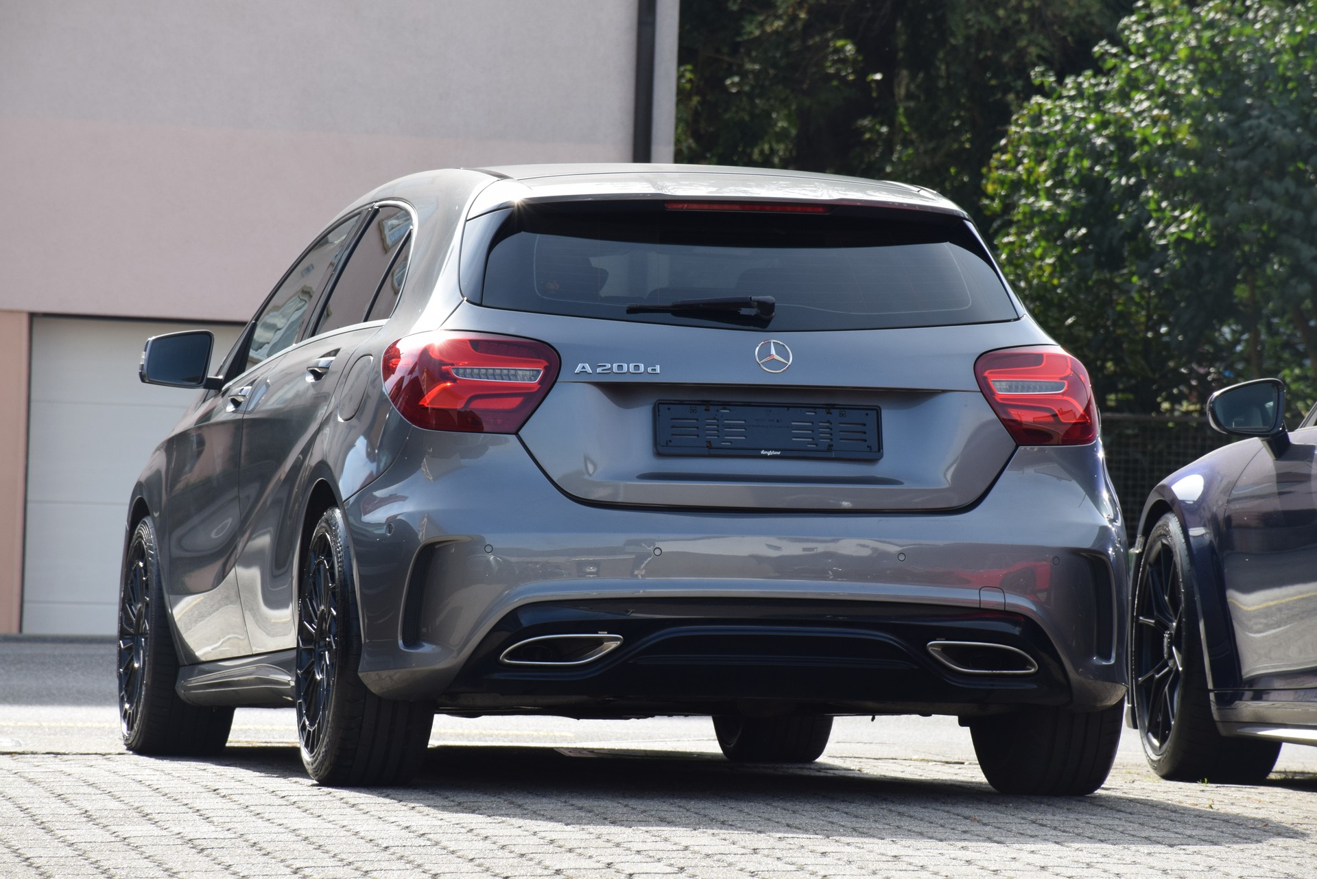MERCEDES-BENZ A 200 CDI AMG Line 7G-DCT-image-8