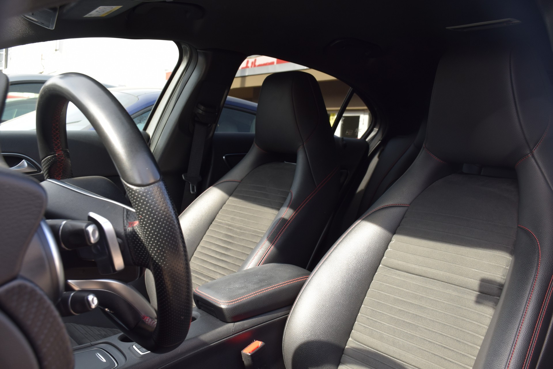 MERCEDES-BENZ A 200 CDI AMG Line 7G-DCT-image-14