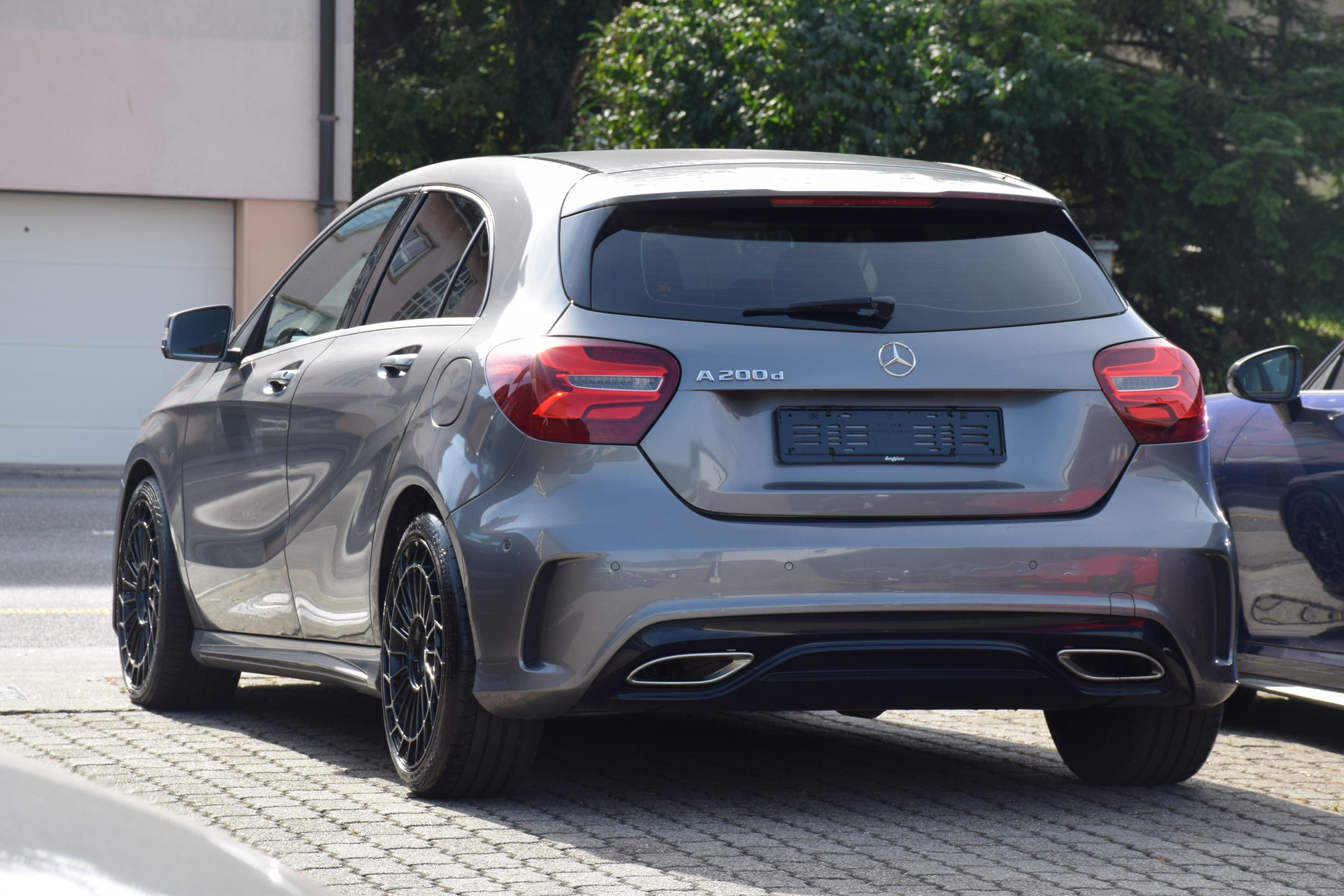 MERCEDES-BENZ A 200 CDI AMG Line 7G-DCT-image-7