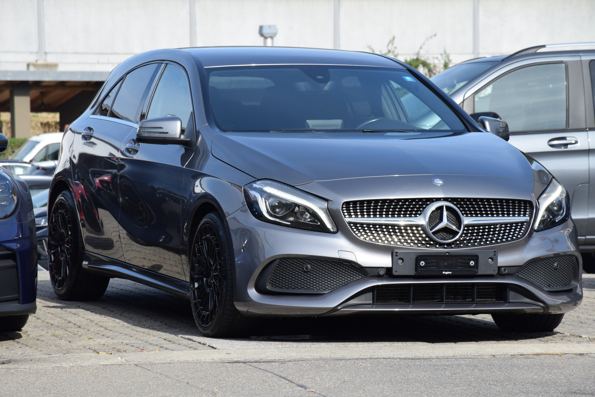MERCEDES-BENZ A 200 CDI AMG Line 7G-DCT-image-6