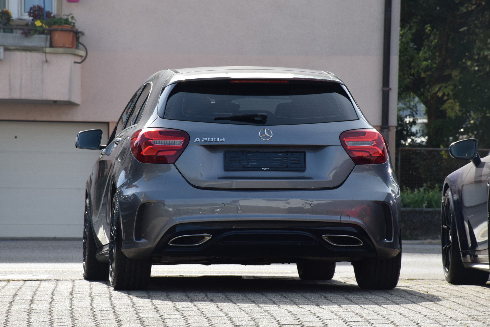 MERCEDES-BENZ A 200 CDI AMG Line 7G-DCT-image-9