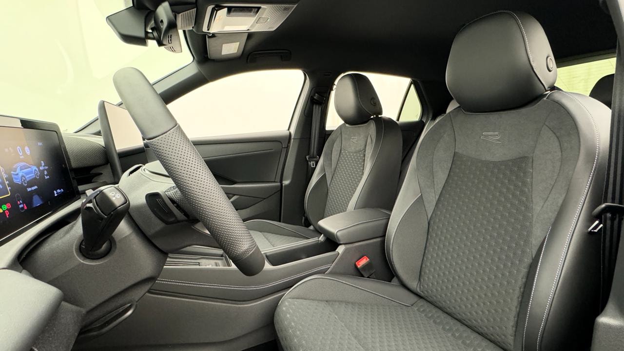VW T-Roc 1.5 eTSI mHEV R-Line DSG-image-5